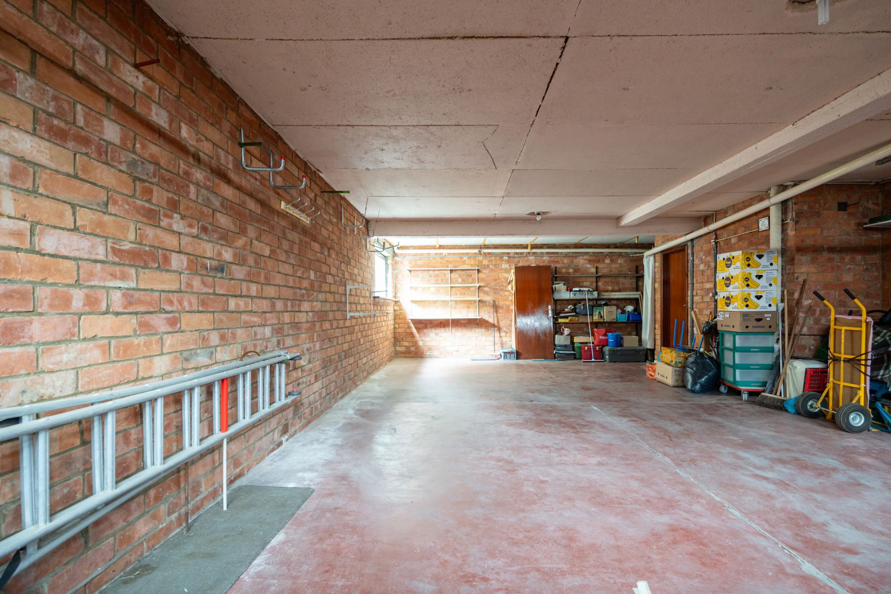 Uniek gelijkvloersappartement met 2 à 3 slpks en grote tuin foto 19