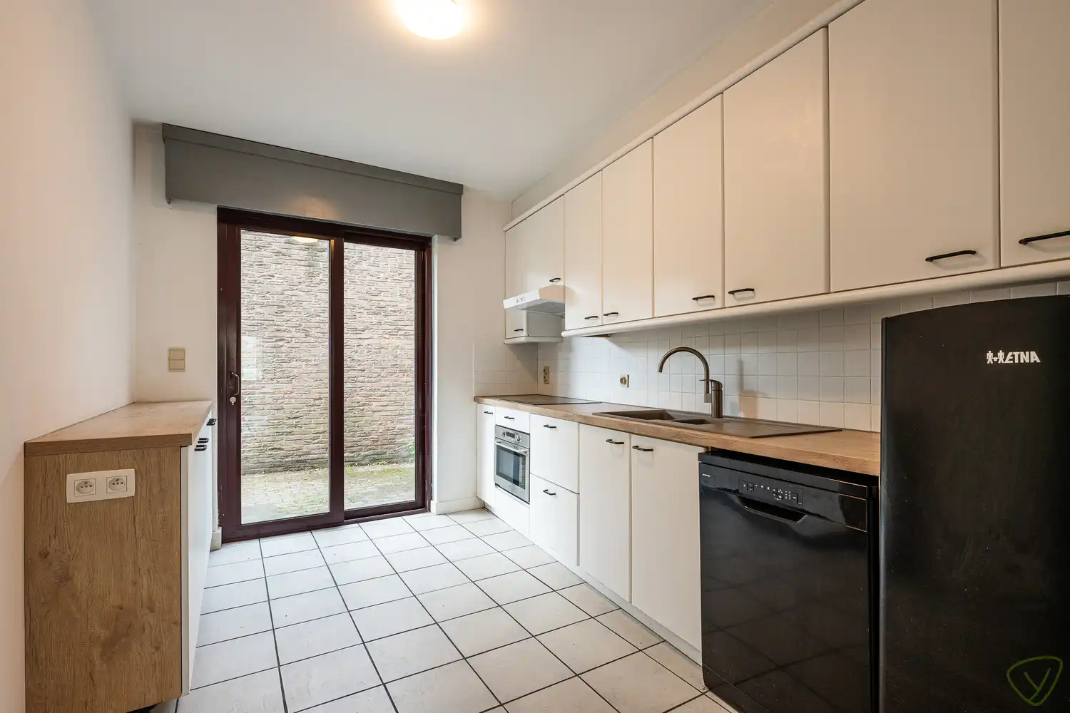 Ruim gelijkvloersappartement met private garage in de Kaaistraat! foto 20