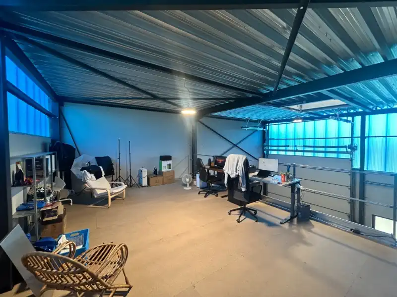 Magazijnruimte van 88 m² met mezzanine (±35 m²) en parking in Evergem foto 8