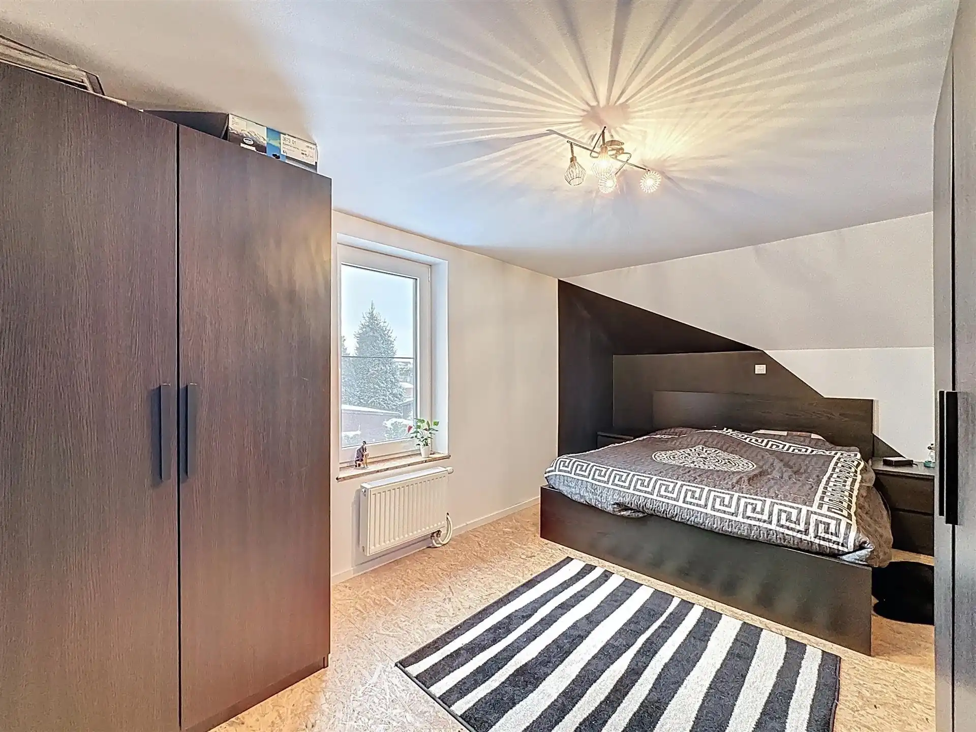 Ruime open bebouwing met 5 slaapkamers op perceel van 751m²  foto 17