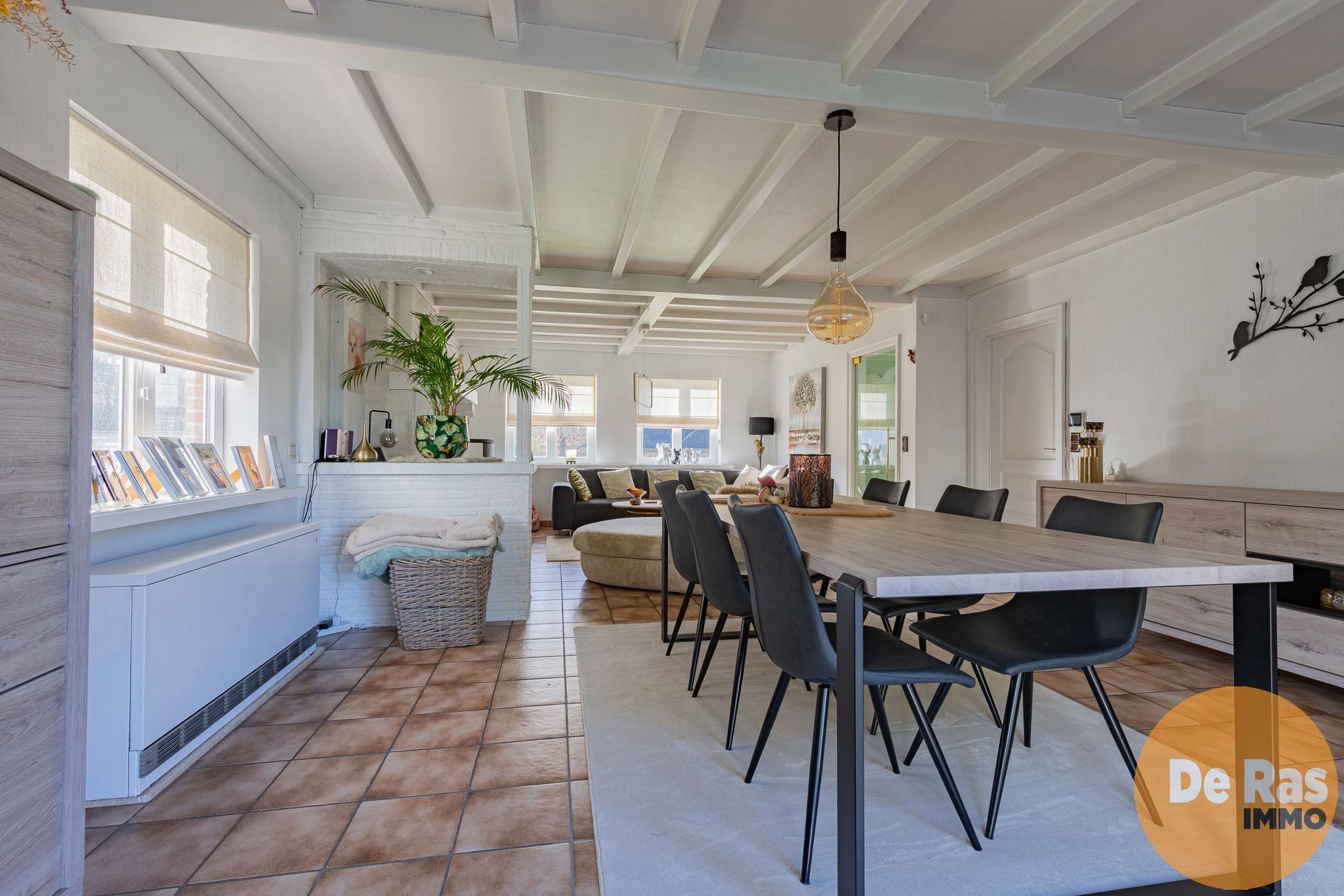 RESSEGEM - Residentieel gelegen hoeve met 3slp/garage/tuin foto 4