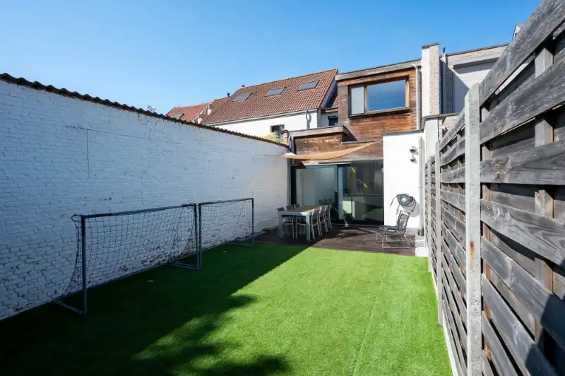 Moderne lumineuze, energiezuinige woning, instapklaar, mooie tuin! foto 2