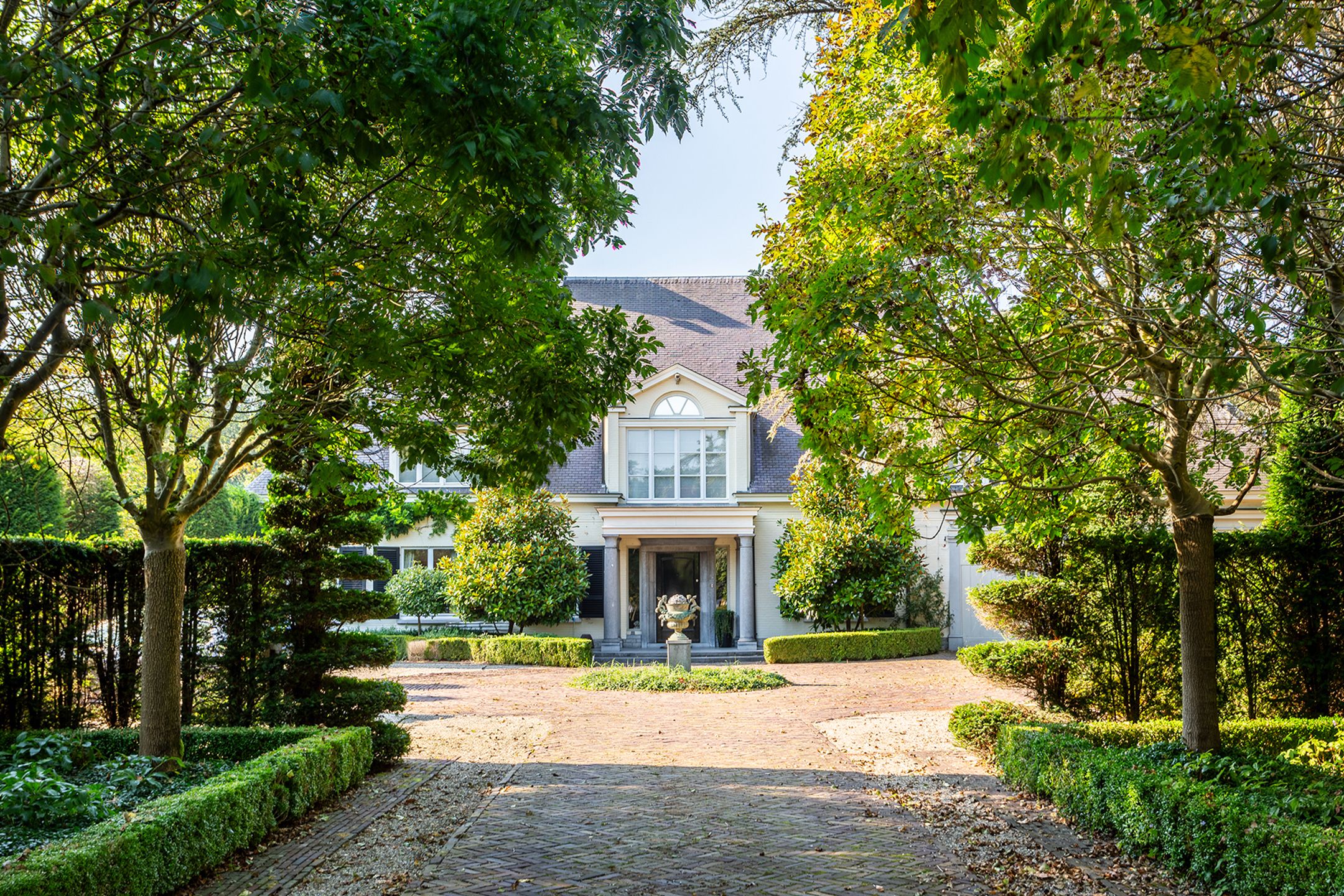 Exclusieve villa op 1.1ha met binnenzwembad, spa en lift  foto 4