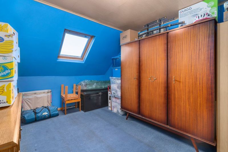 Ruime woning met 4 slaapkamers en tuin foto 13