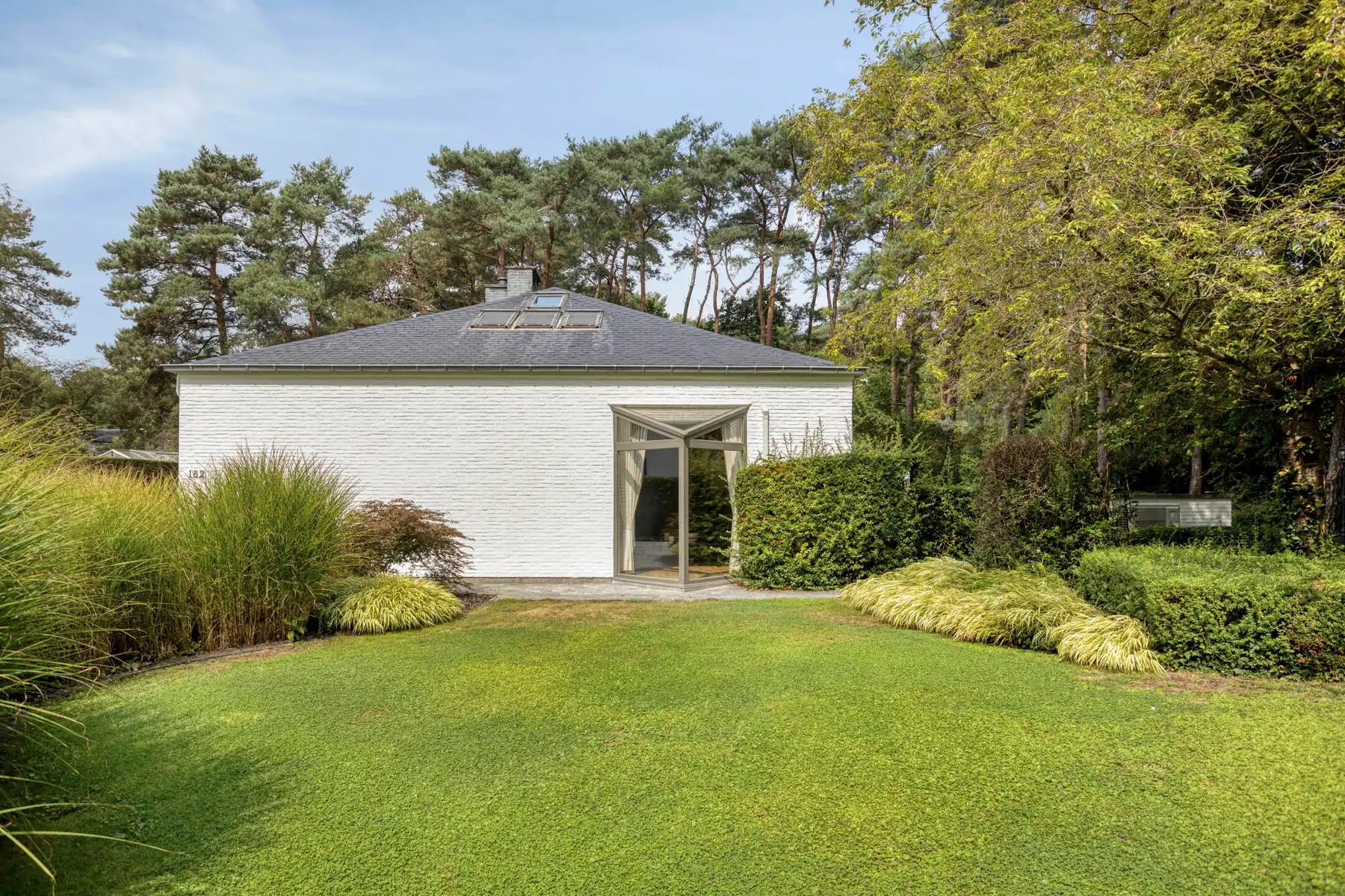 Gelijkvloerse woning met leuke tuin op fantastische locatie foto 3