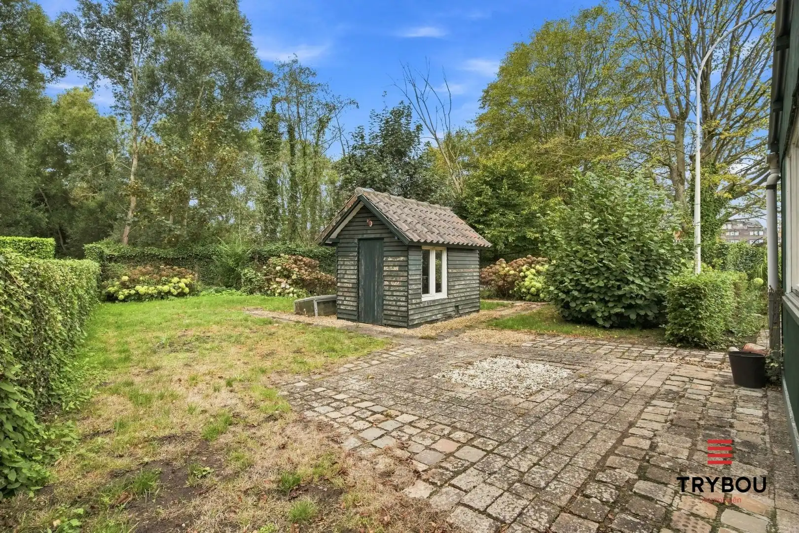 Ruime alleenstaande villa op een royaal perceel van 1265m² foto 26