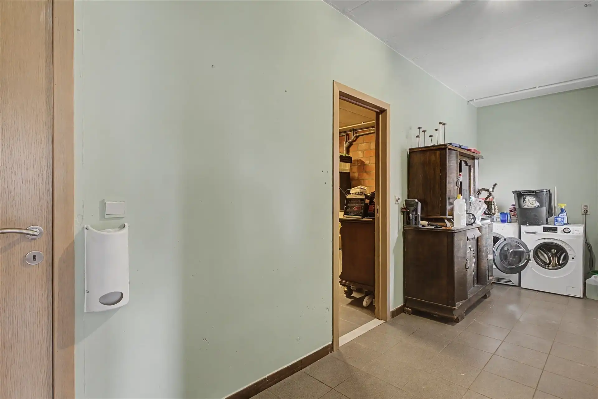 Half open bebouwing met een uitstekende basis foto 9