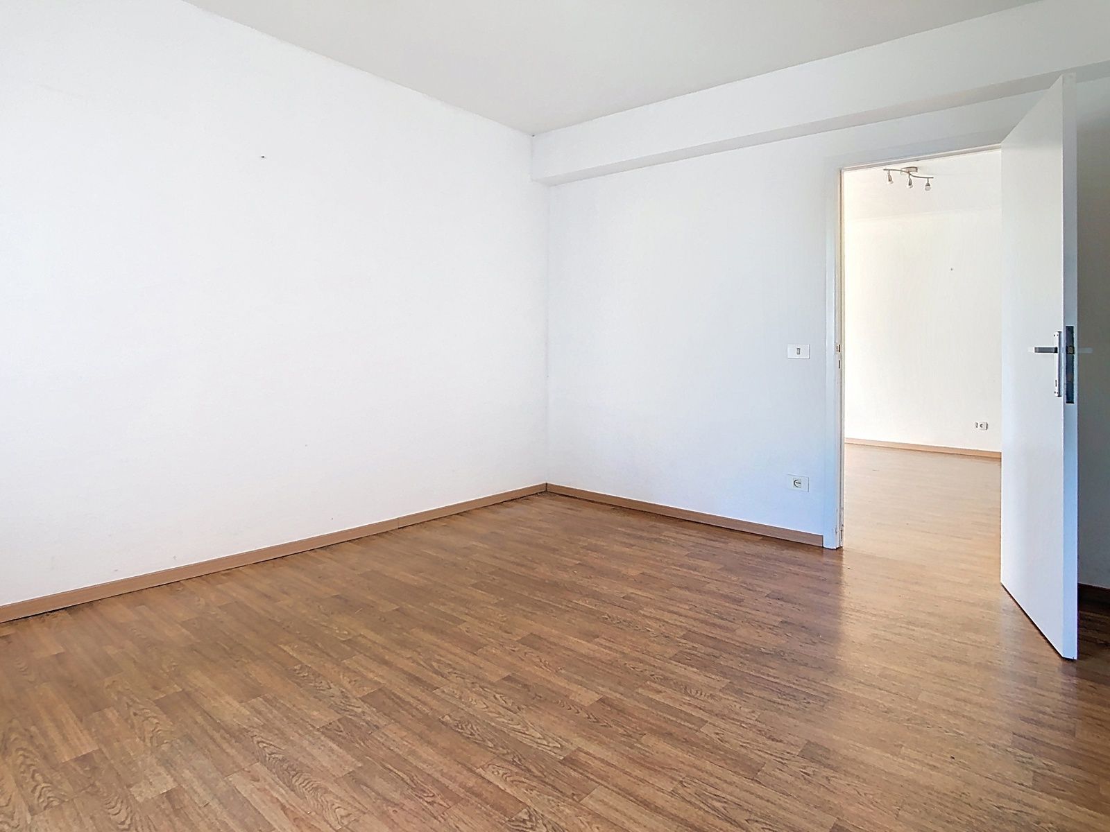 Appartement met 2 slaapkamers en autostaanplaats foto 12