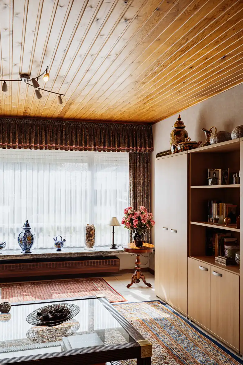 Open bebouwing met veelzijdig bijgebouw op een toplocatie foto 17