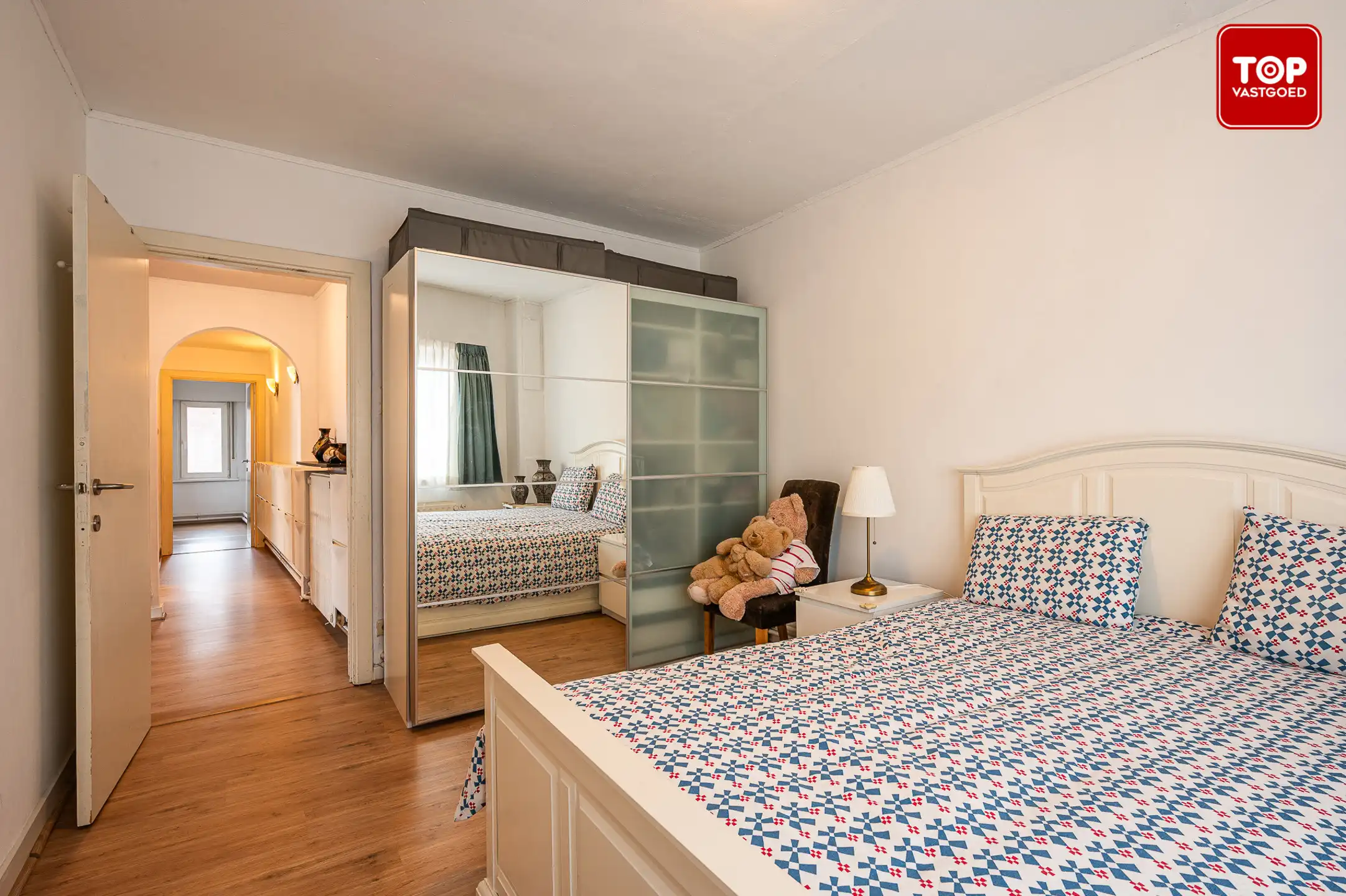 Instapklare woning met 4 slaapkamers en tuin in het hart van Sleidinge foto 25