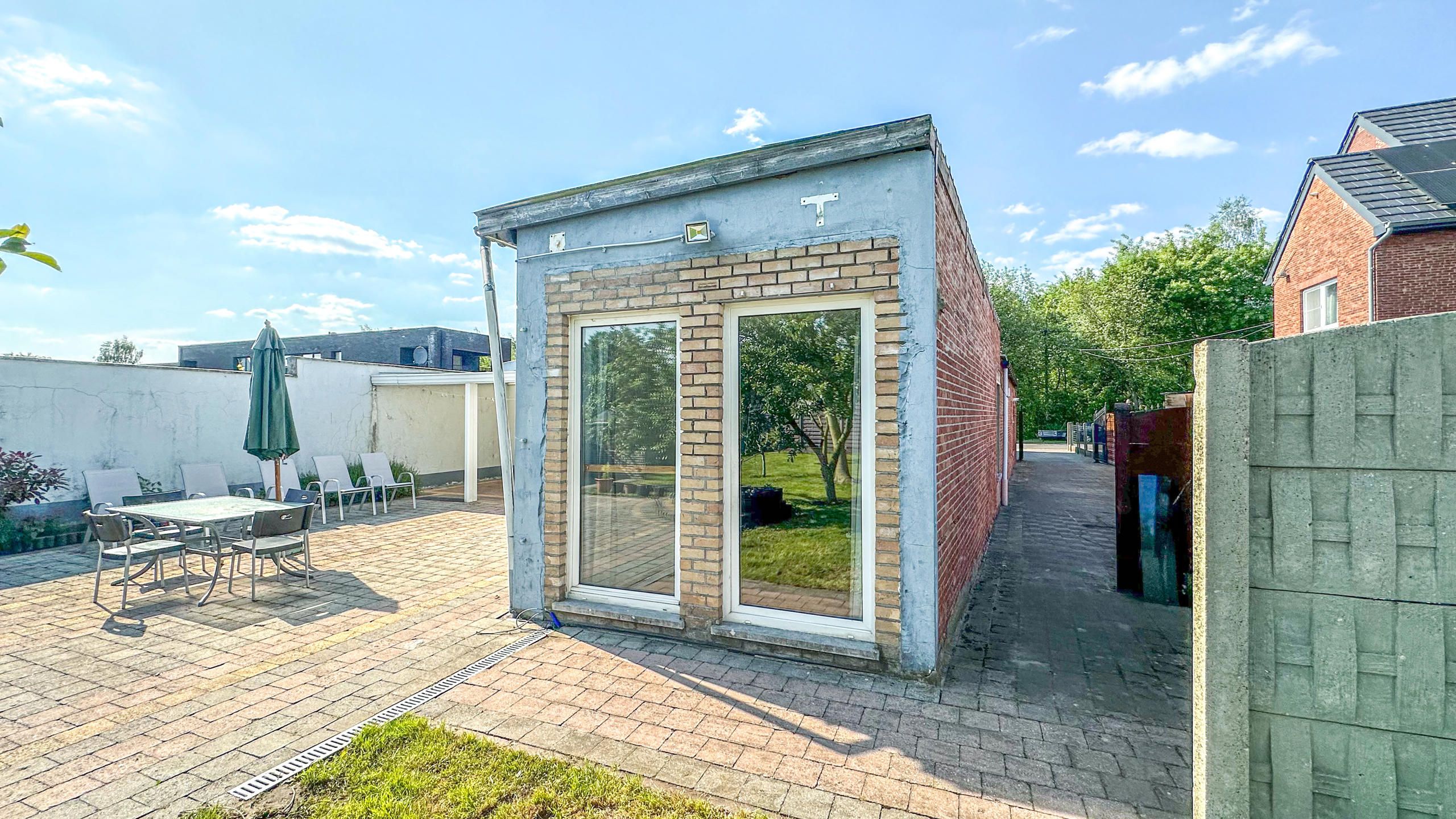 Zeer ruime woning met 5 slaapkamers vlakbij het ziekenhuis foto 52