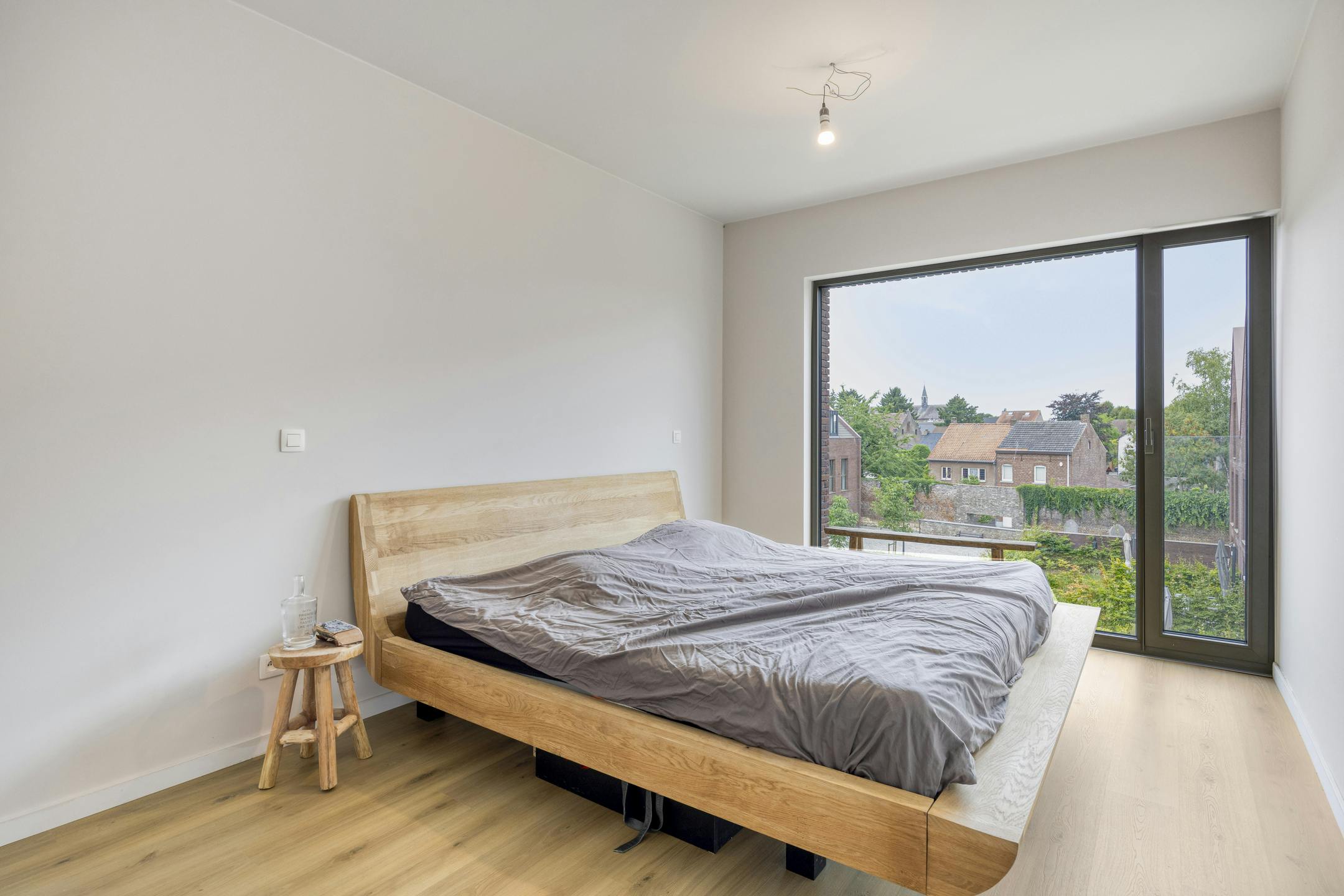 Moderne en energiezuinige woning te koop in Oud-Rekem foto 9