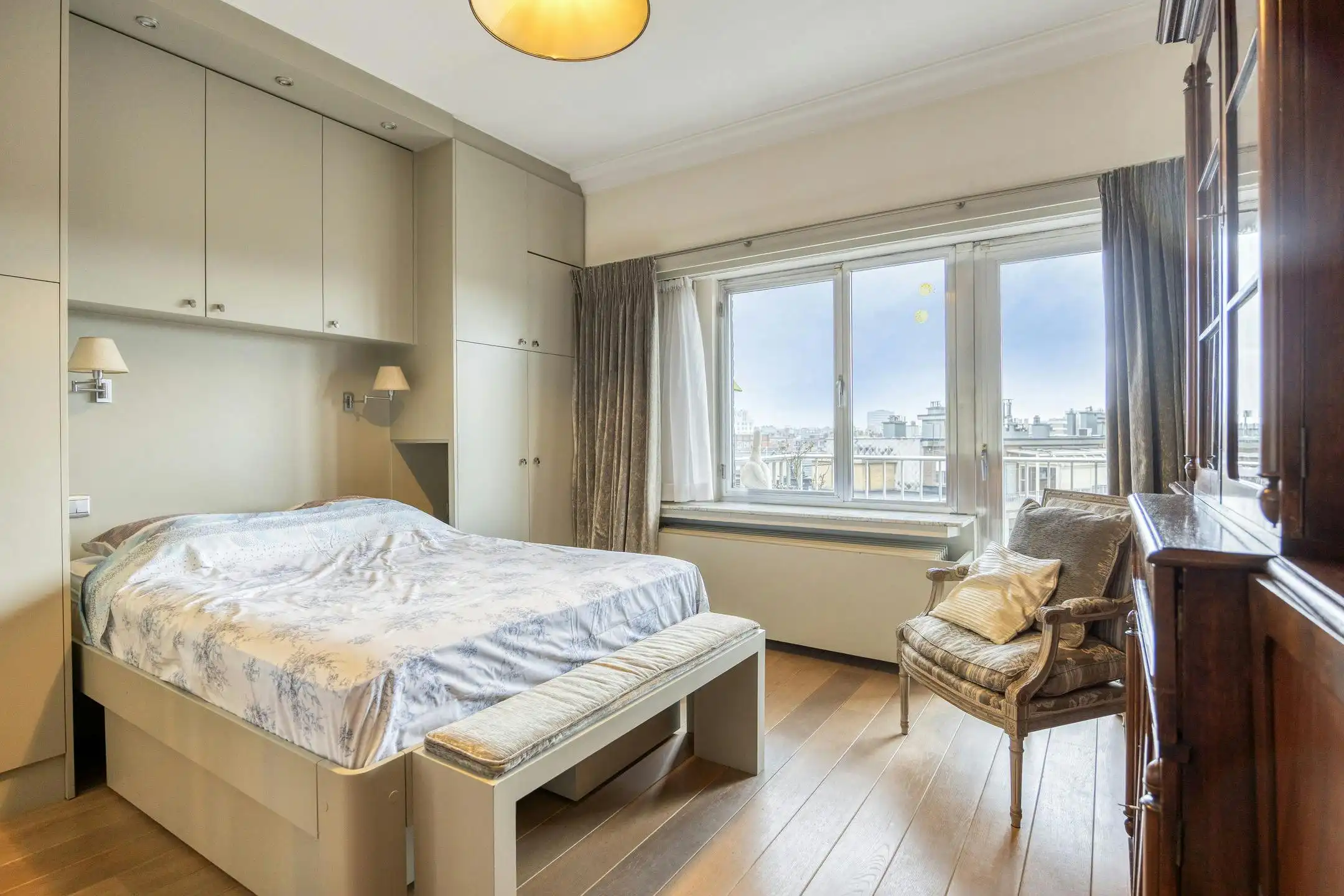 Appartement met twee slaapkamers en parkzicht te koop in Antwerpen centrum foto 15