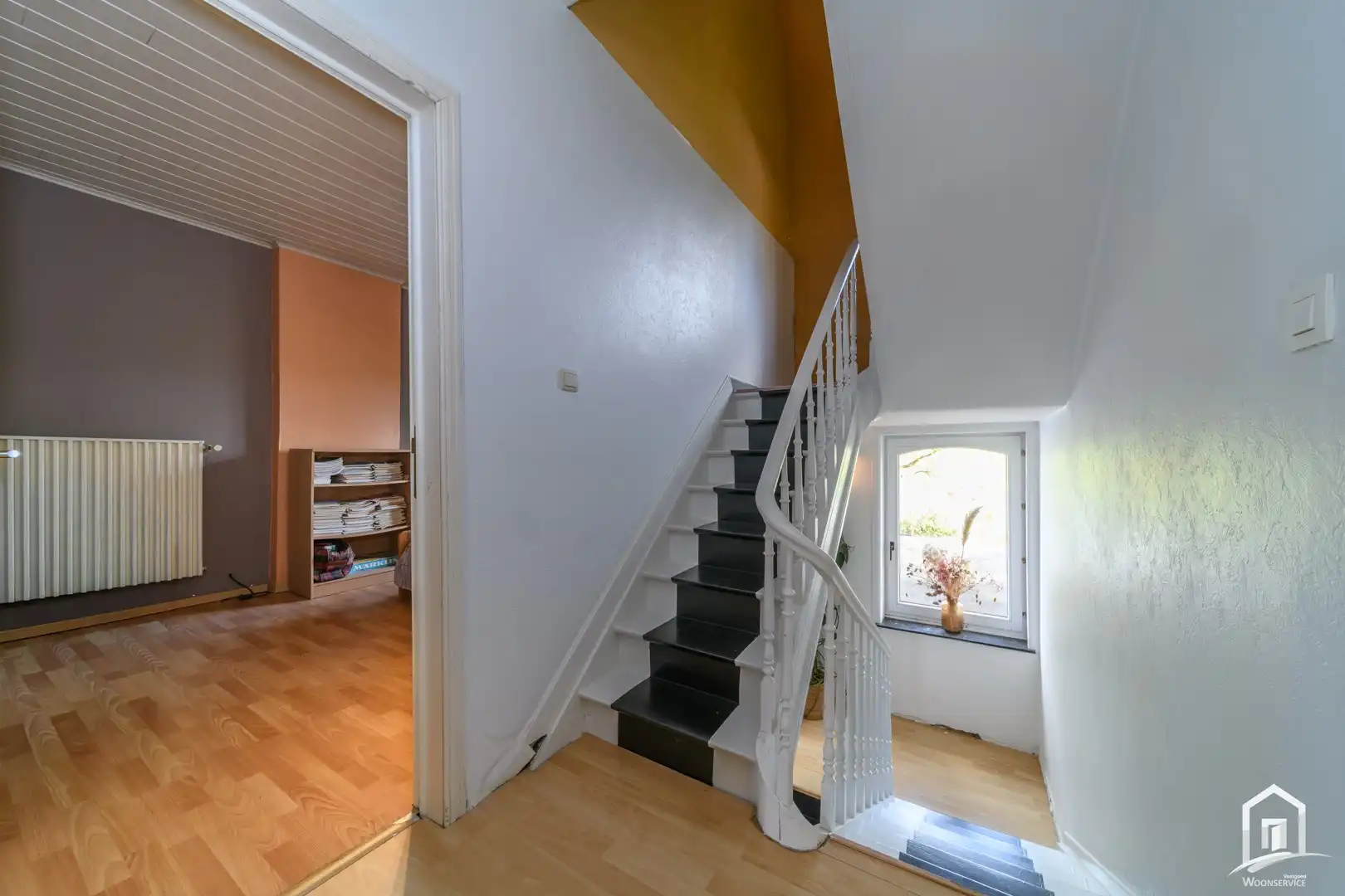 Instapklare gezinswoning op centrale locatie met ruim terras en leuke tuin foto 14