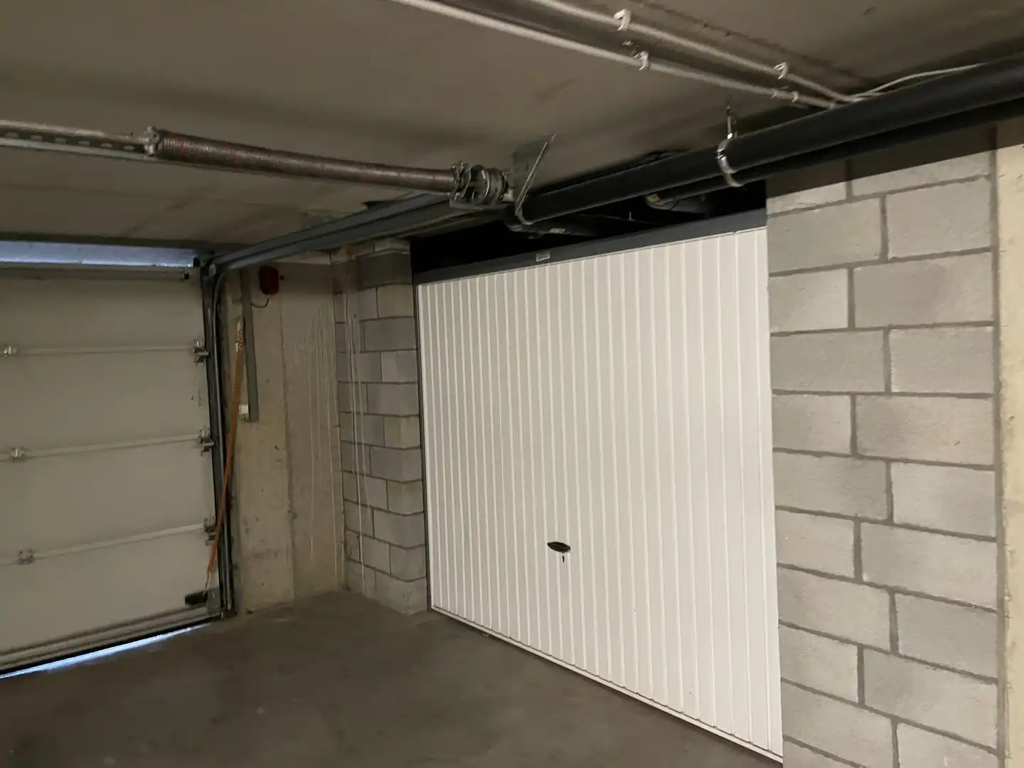 Gelijkvloers appartement met 2 slaapkamers en terras met groen uitzicht te Diepenbeek. foto 14