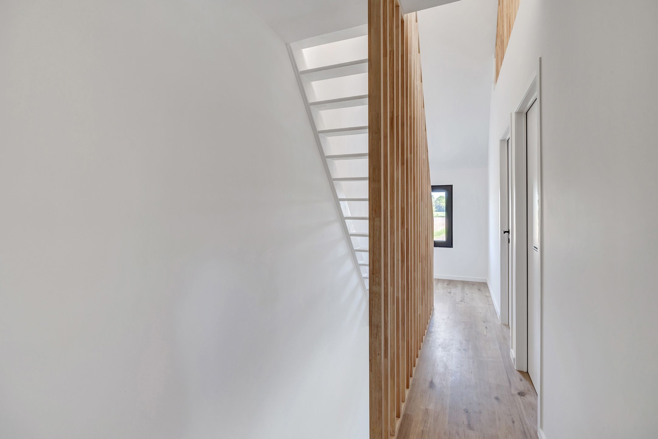 Volledig vernieuwde halfopen woning met verzicht op de agrarische omgeving foto 8