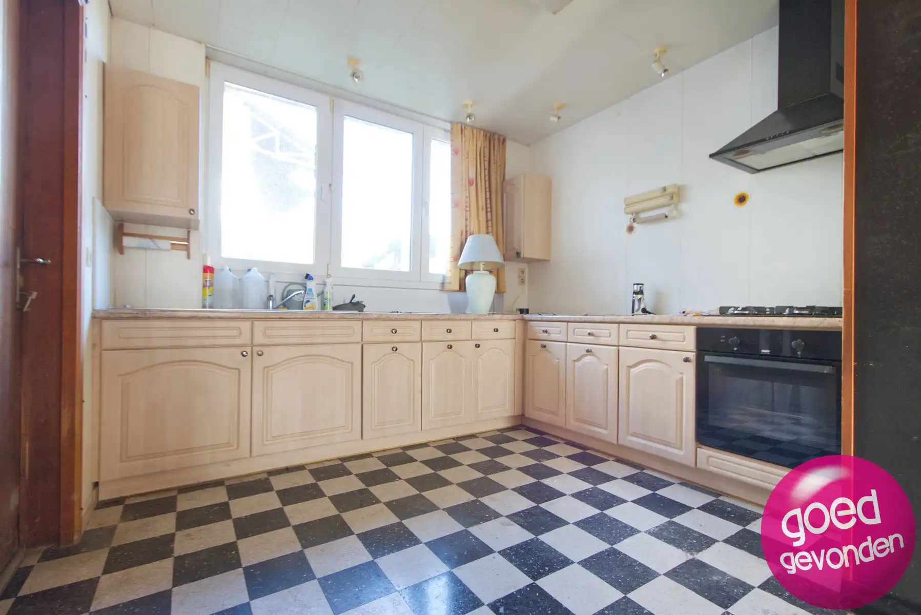 WONING - STALGEBOUW - TERRAS - TUIN - PARKING - TE RENOVEREN foto 13