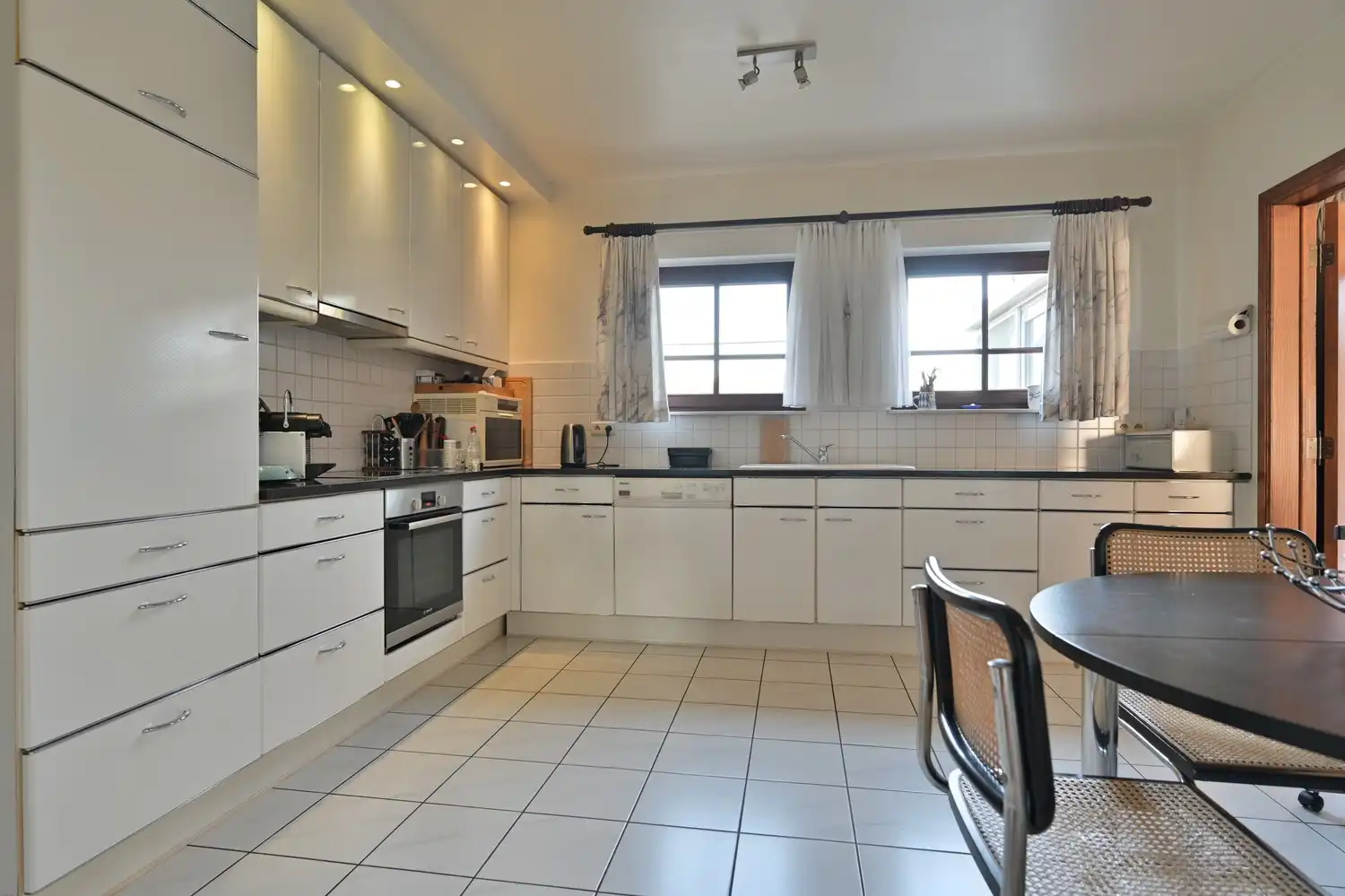 Vrijstaande woning op idyllische dreef, aan de rand van het bos – vlak bij Maastricht foto 8