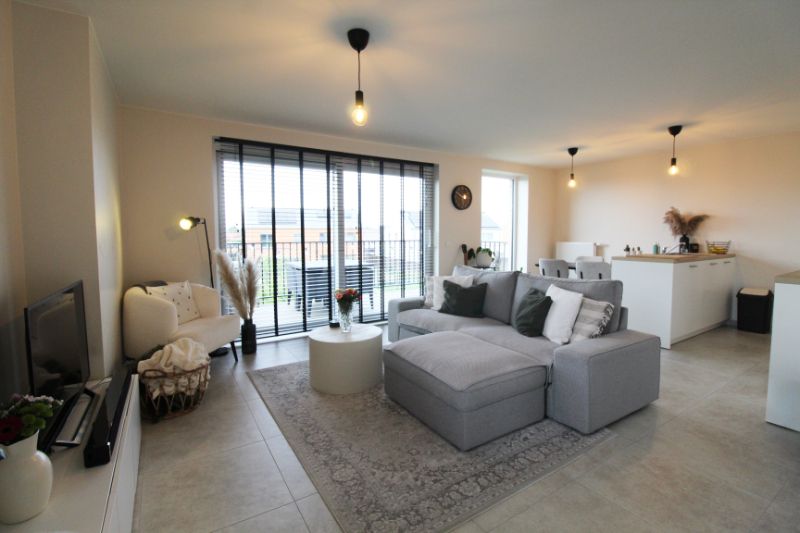 Lichtrijk nieuwbouw appartement zonder gemeenschappelijke kosten foto 2