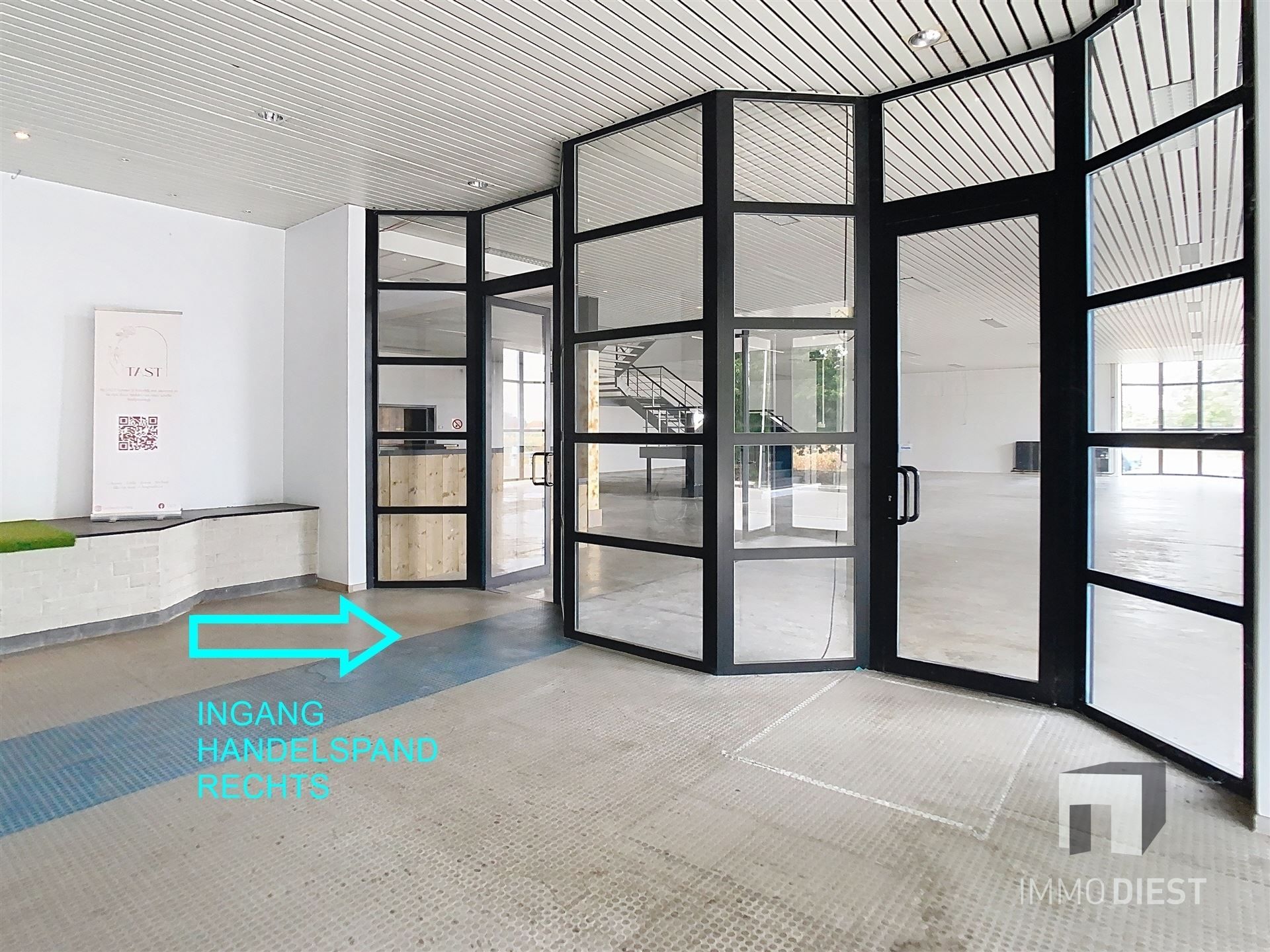 Handelspand van 1181m2 met ruime parking langs verbindingsweg foto 3