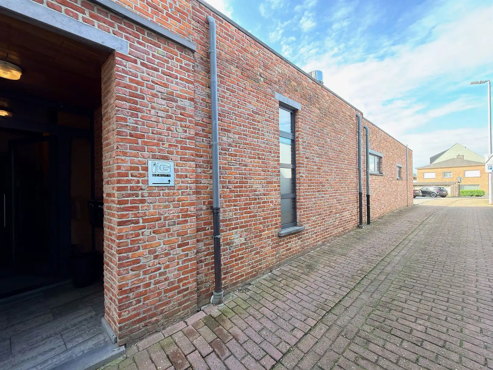 Handelsgelijkvloers, 3 appartementen en eigen parking!! foto 42