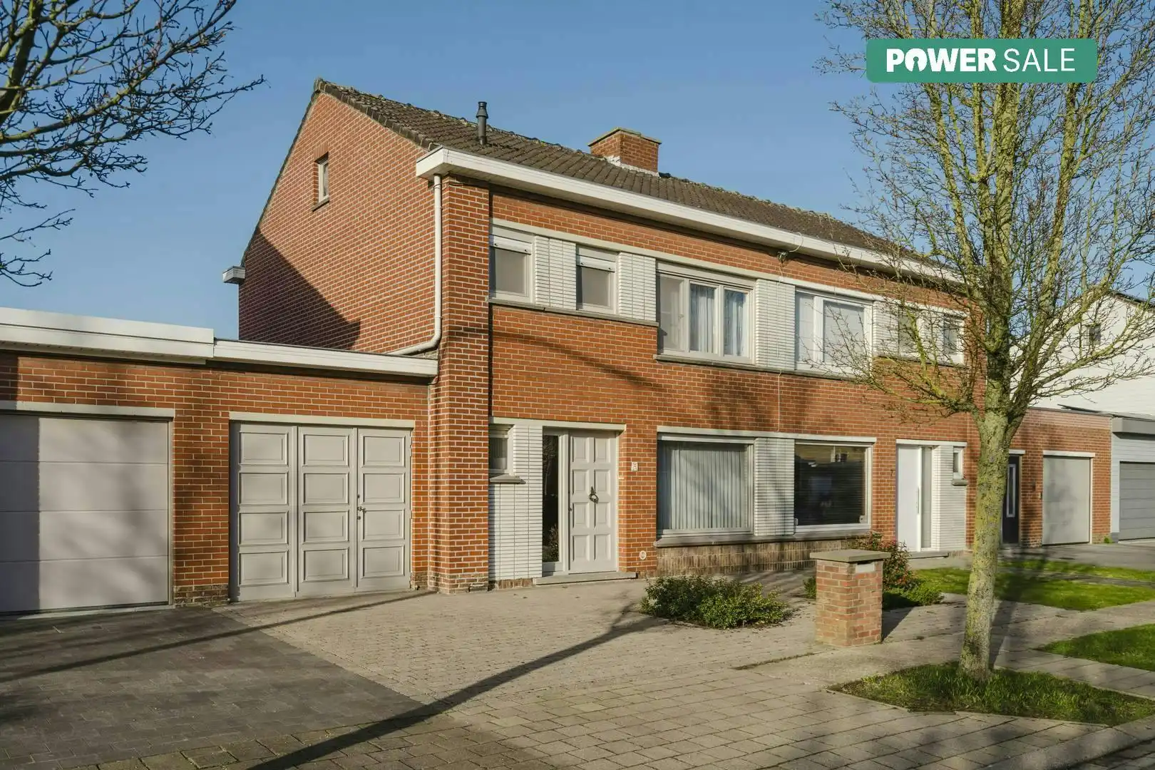 Hoofdfoto van de publicatie: Gezinswoning met 3 slaapkamers te koop in rustige wijk te Lauwe! 