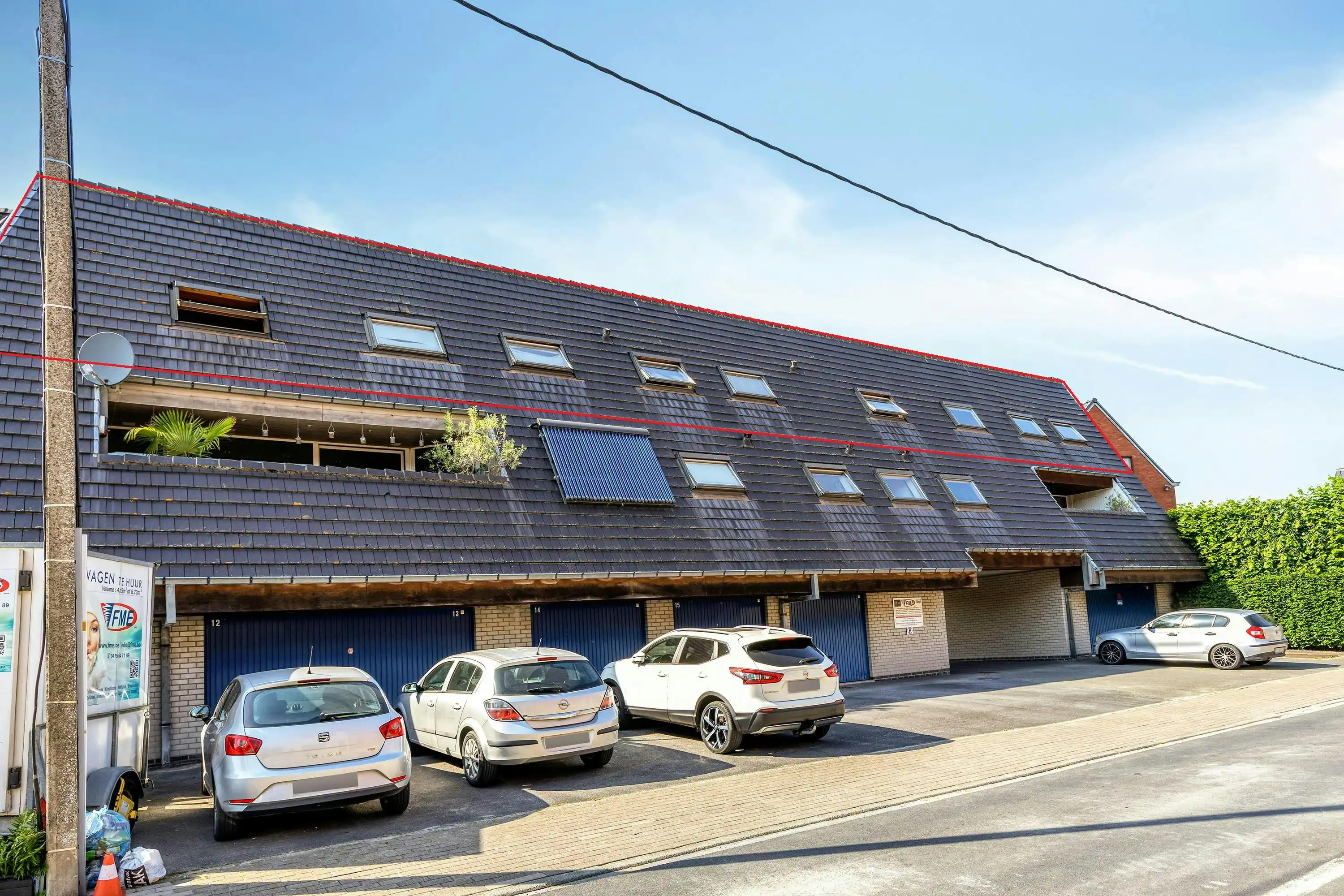 Dakappartement met grote garage te koop in Lichtervelde foto 2