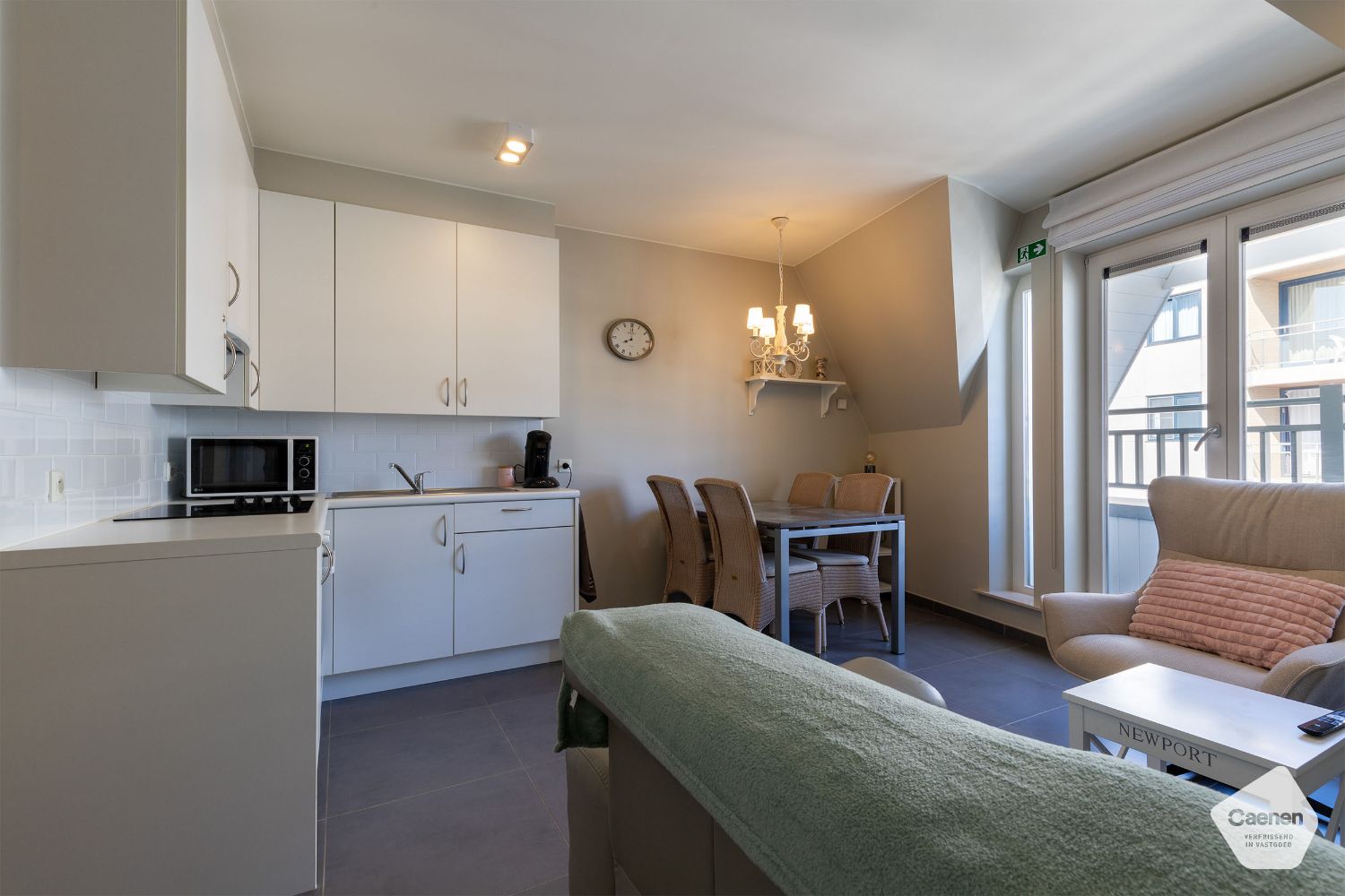 Instapklaar appartement met 1 slaapkamer + slaaphoek te Nieuwpoort foto 5
