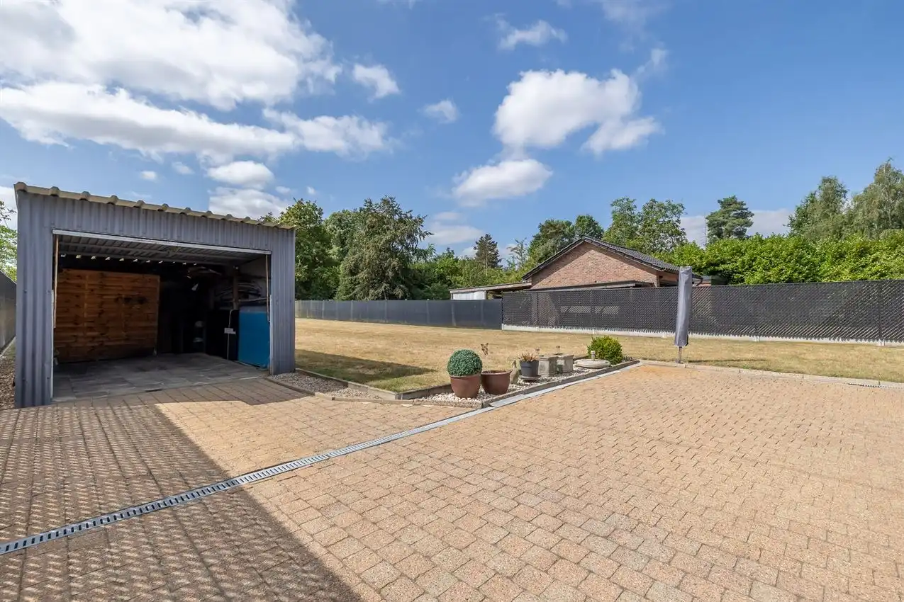 Verzorgde 3slk woning op zuidgericht perceel van ca 1638ca foto 42