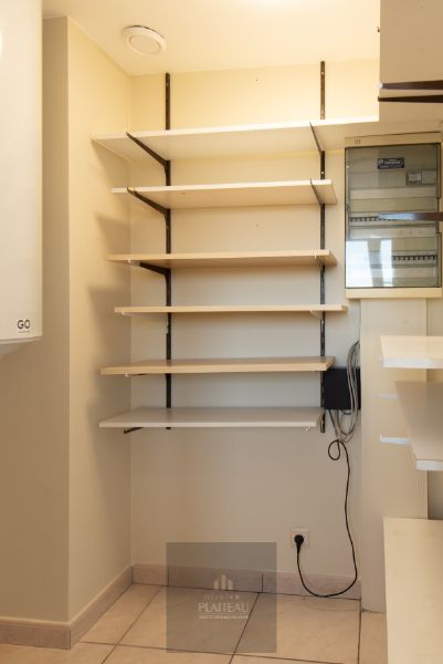 Ruim zongericht appartement met 2 slaapkamers. foto 13