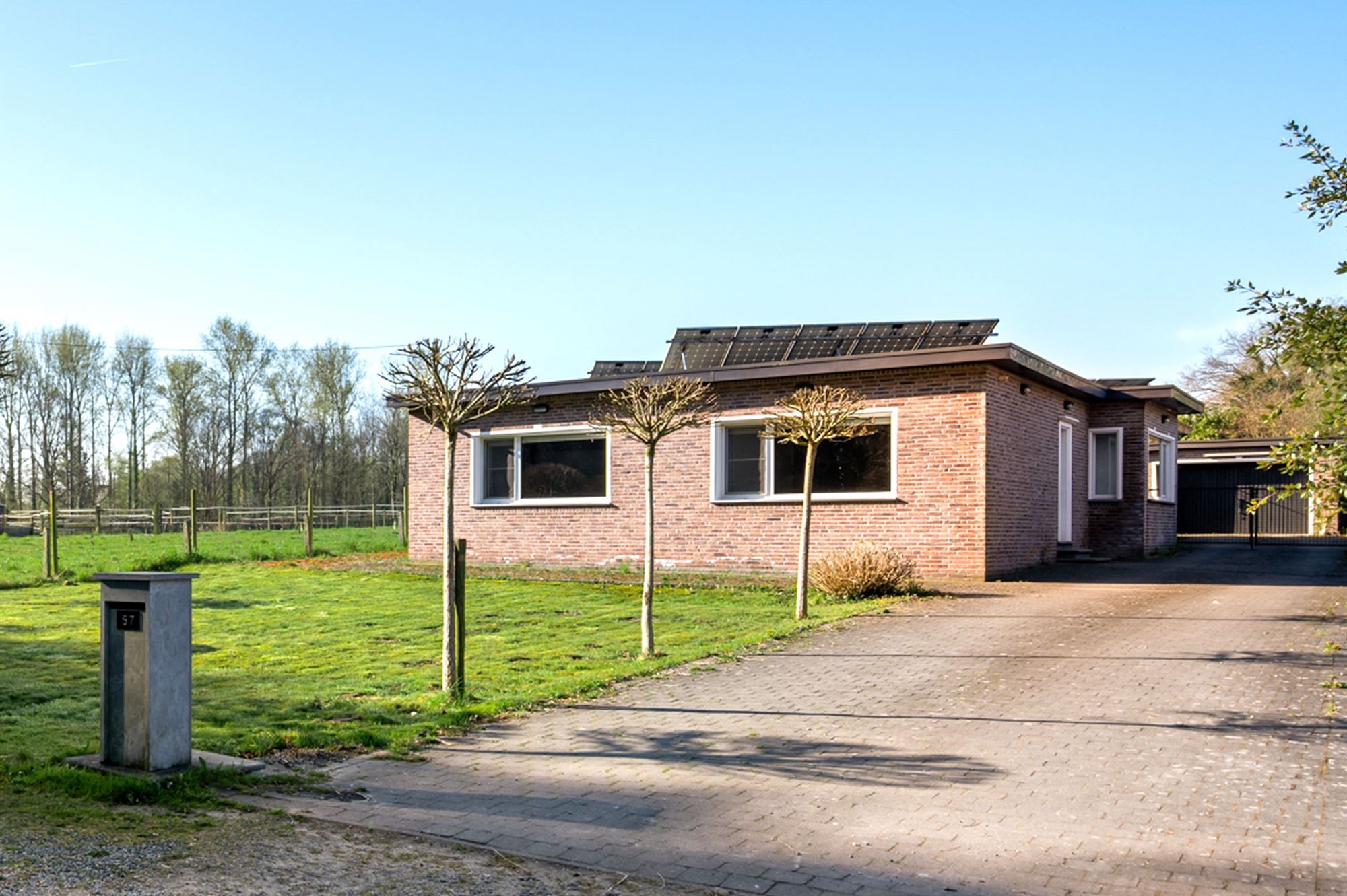 Rustig gelegen gelijkvloers-woning te Koningshooikt - nabij Duffel foto 2