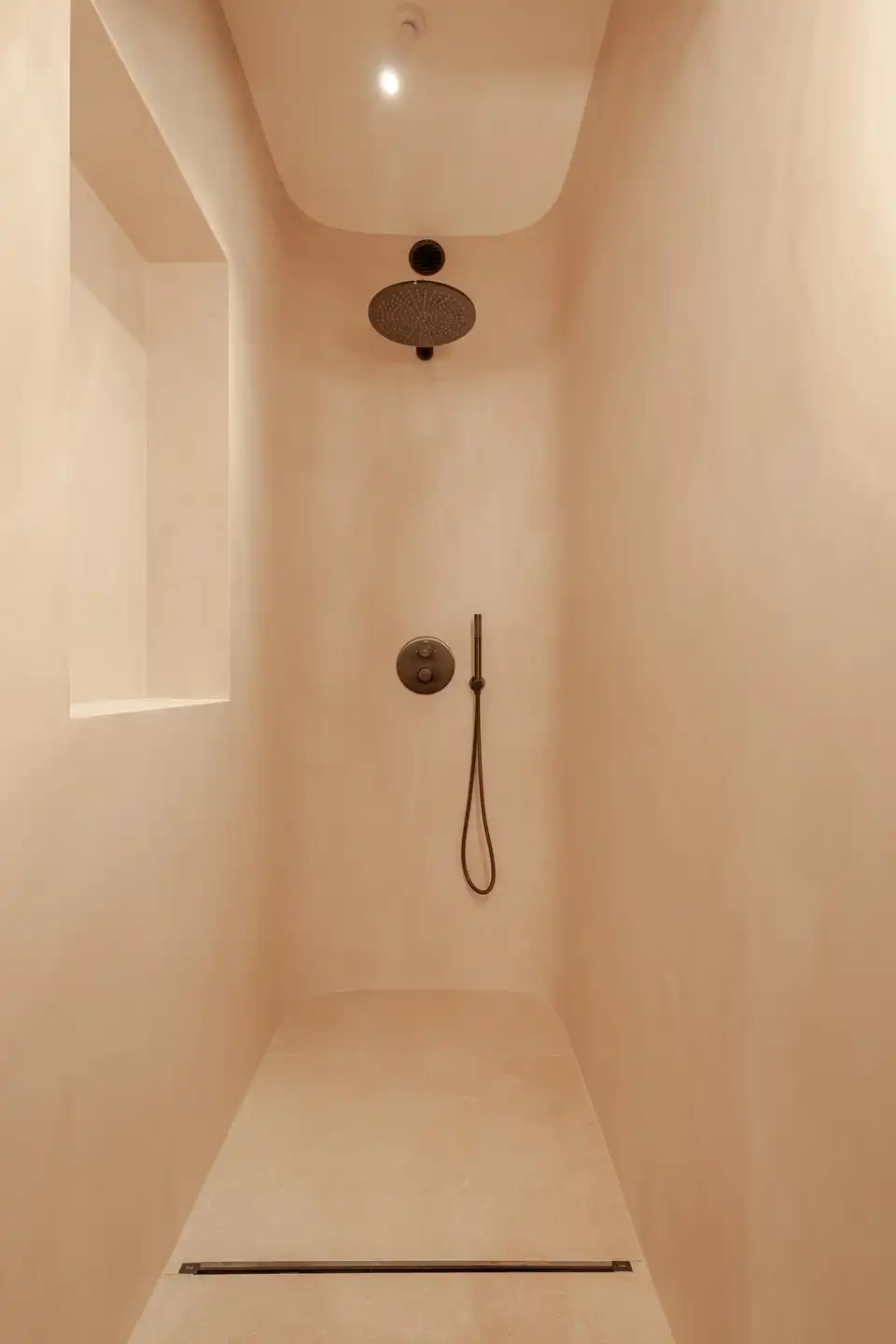 Prachtig gerenoveerd appartement in villaresidentie te Duinbergen foto 22