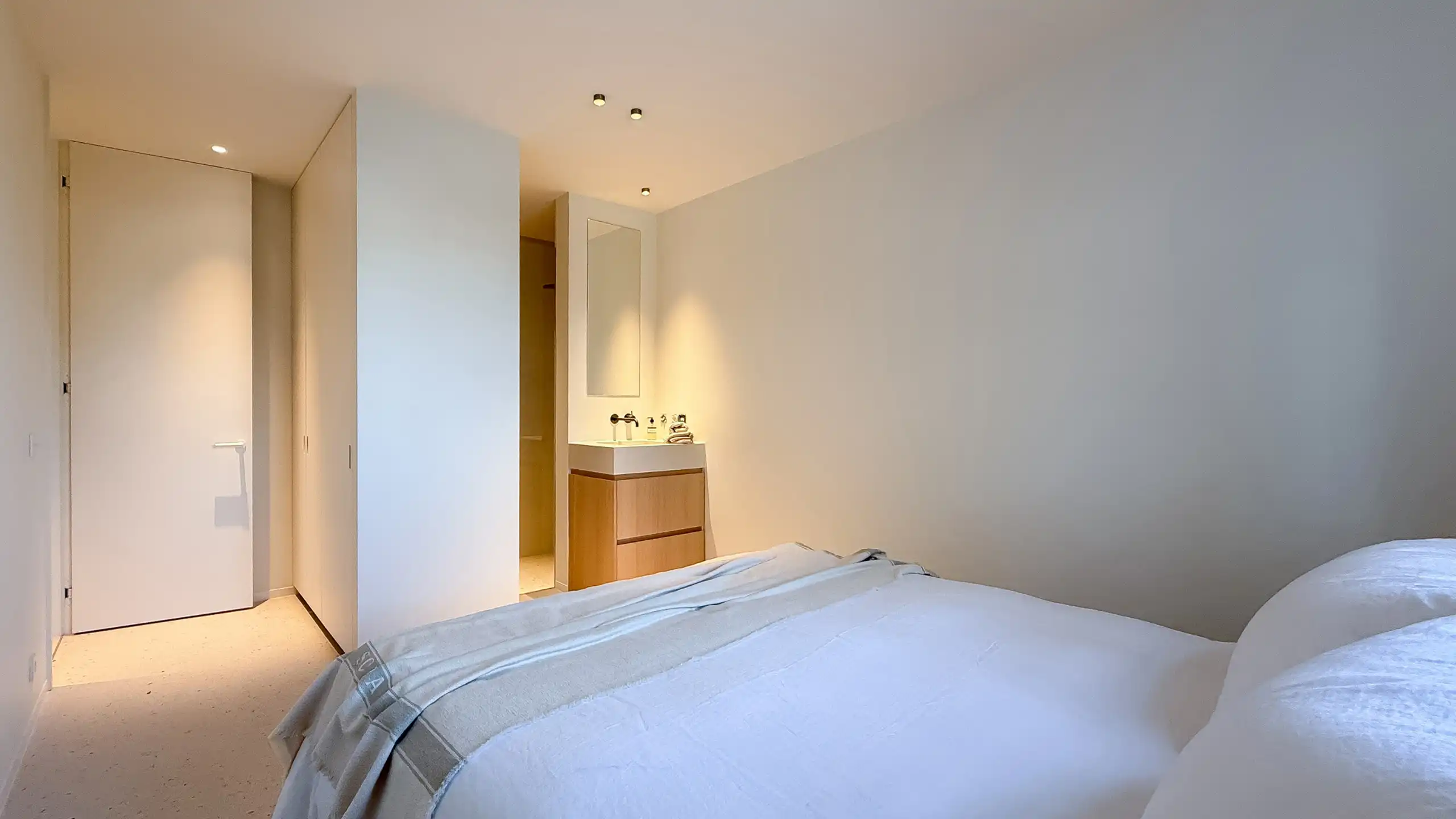 Instapklare NIEUWBOUWVILLA aan de rand van het Zoute... foto 36