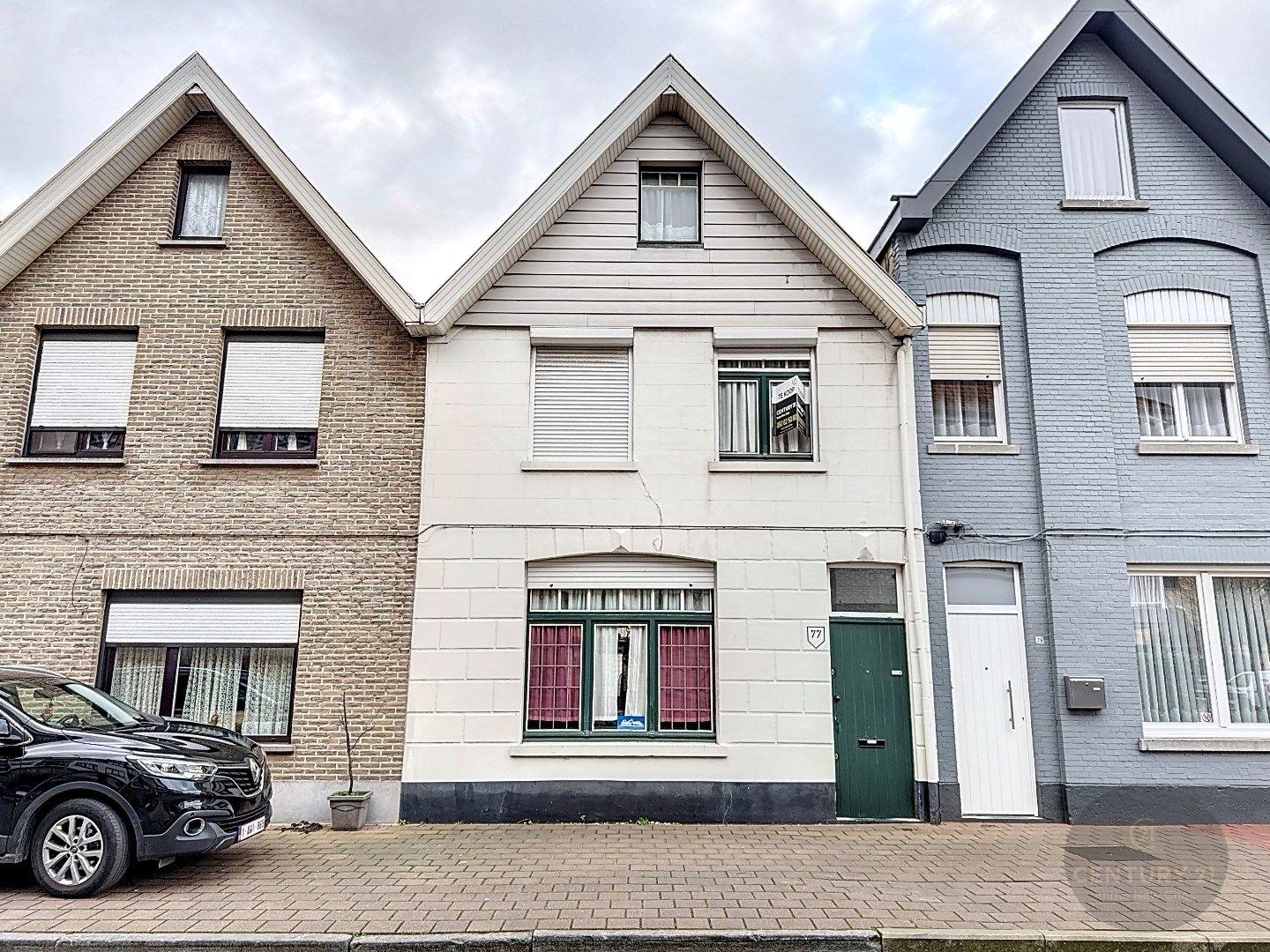 Hoofdfoto van de publicatie: OP TE FRISSEN RUIME WONING NABIJ LIPPENSLAAN