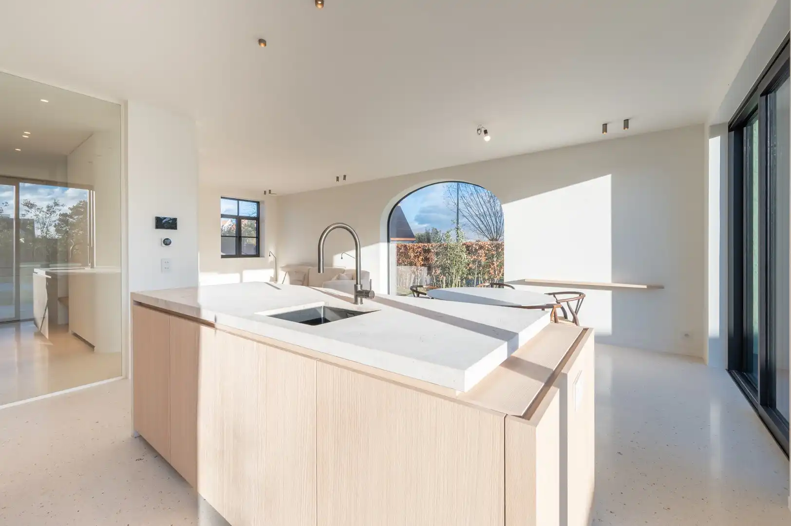 Instapklare nieuwbouwvilla met 5 slaapkamers en zuidgerichte tuin foto 12