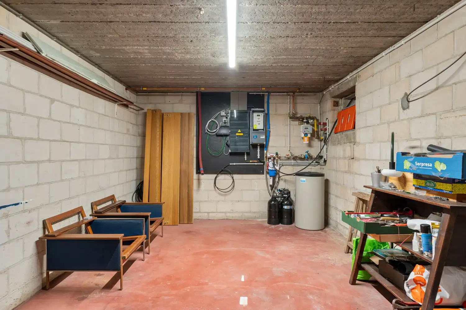 Mooi gerenoveerde woning met ruime kelder op een perceel van maar liefst 14a99ca, gunstig gelegen te Wezemaal. foto 29