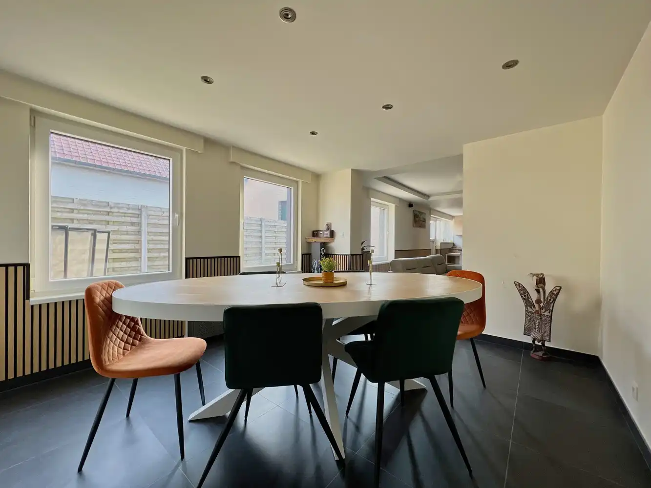 Prachtige gezinswoning (5 slpk / 2 badk) + zonnige tuin foto 4