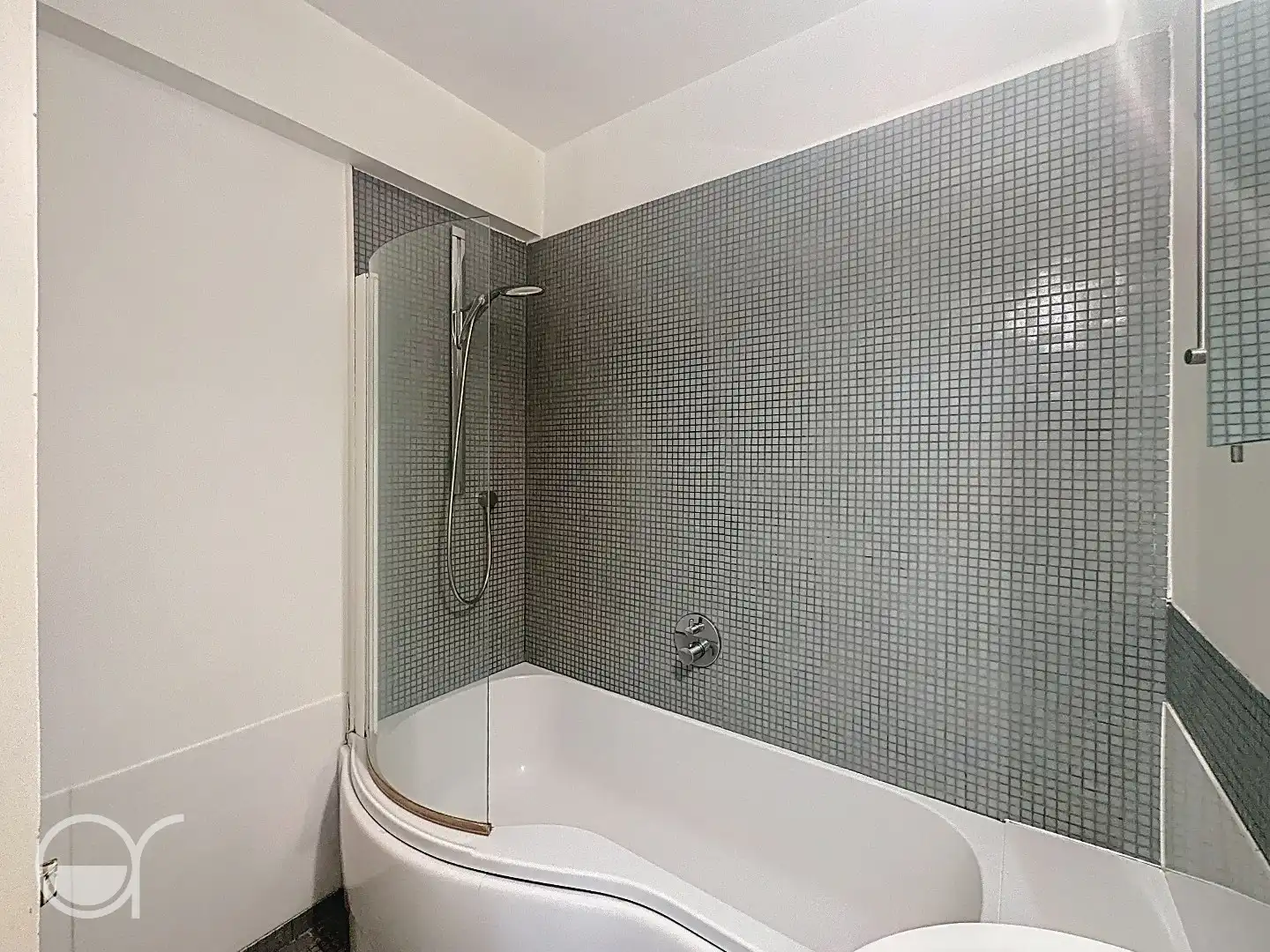 2-slaapkamer appartement te huur op het Sint-Annaplein foto 5