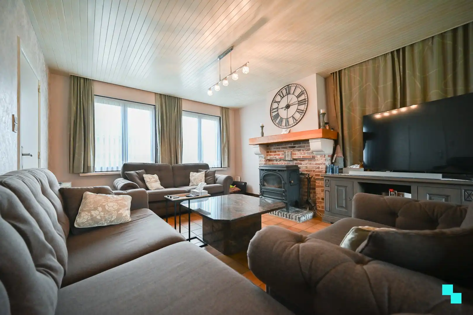 Ruime gezinswoning in doodlopende straat te Izegem foto 5