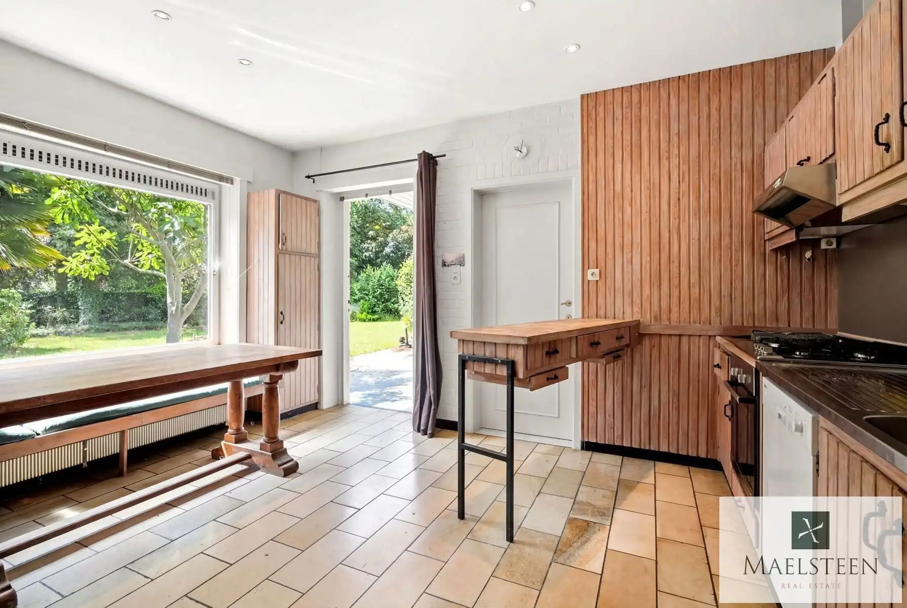 Villa op zeer gegeerde ligging te Sint-Andries (1.710 m²) foto 14