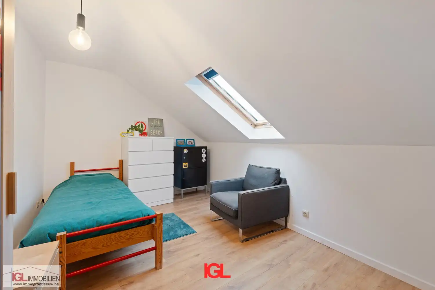 Ruim duplexappartement met 4 slaapkamers, 2 badkamers en terras te koop op de Rink – centrum Sint-Pieters-Leeuw foto 15