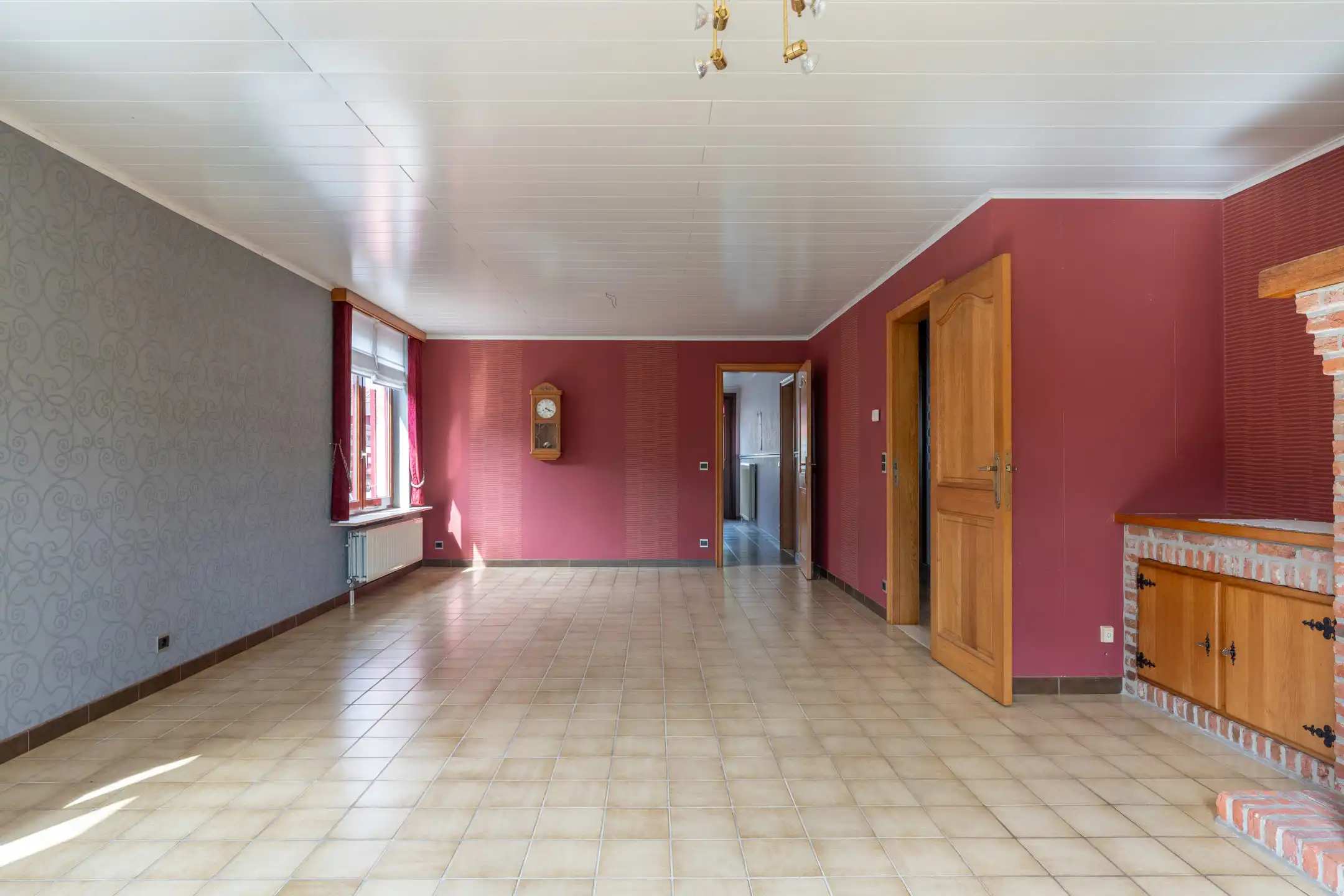 Te renoveren laagbouwwoning met 3 slpks, tuin en garage. foto 5