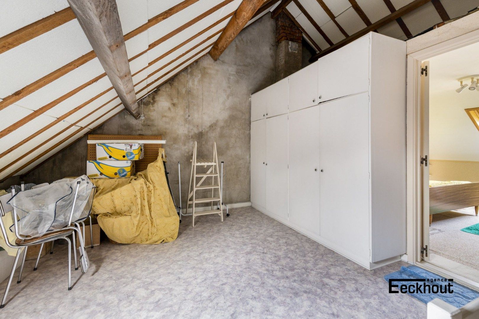 Zeer verzorgde rijwoning op een gunstige ligging te Oostende! foto 18