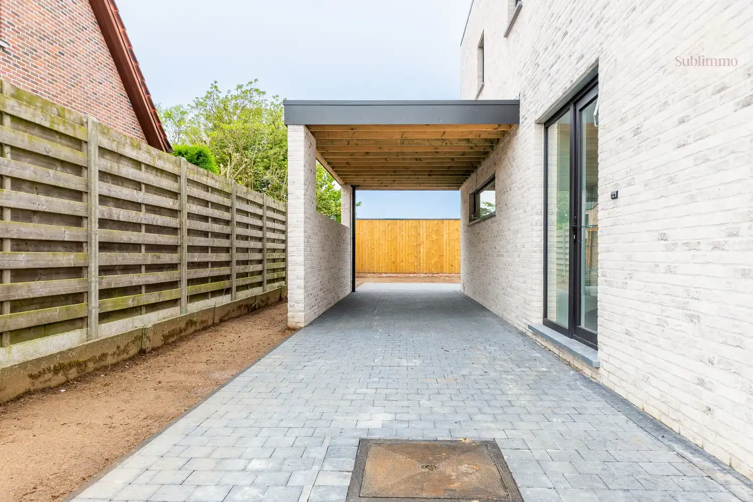 Instapklare nieuwbouwwoning met 4 slaapkamers op een perceel van 343 m² foto 23