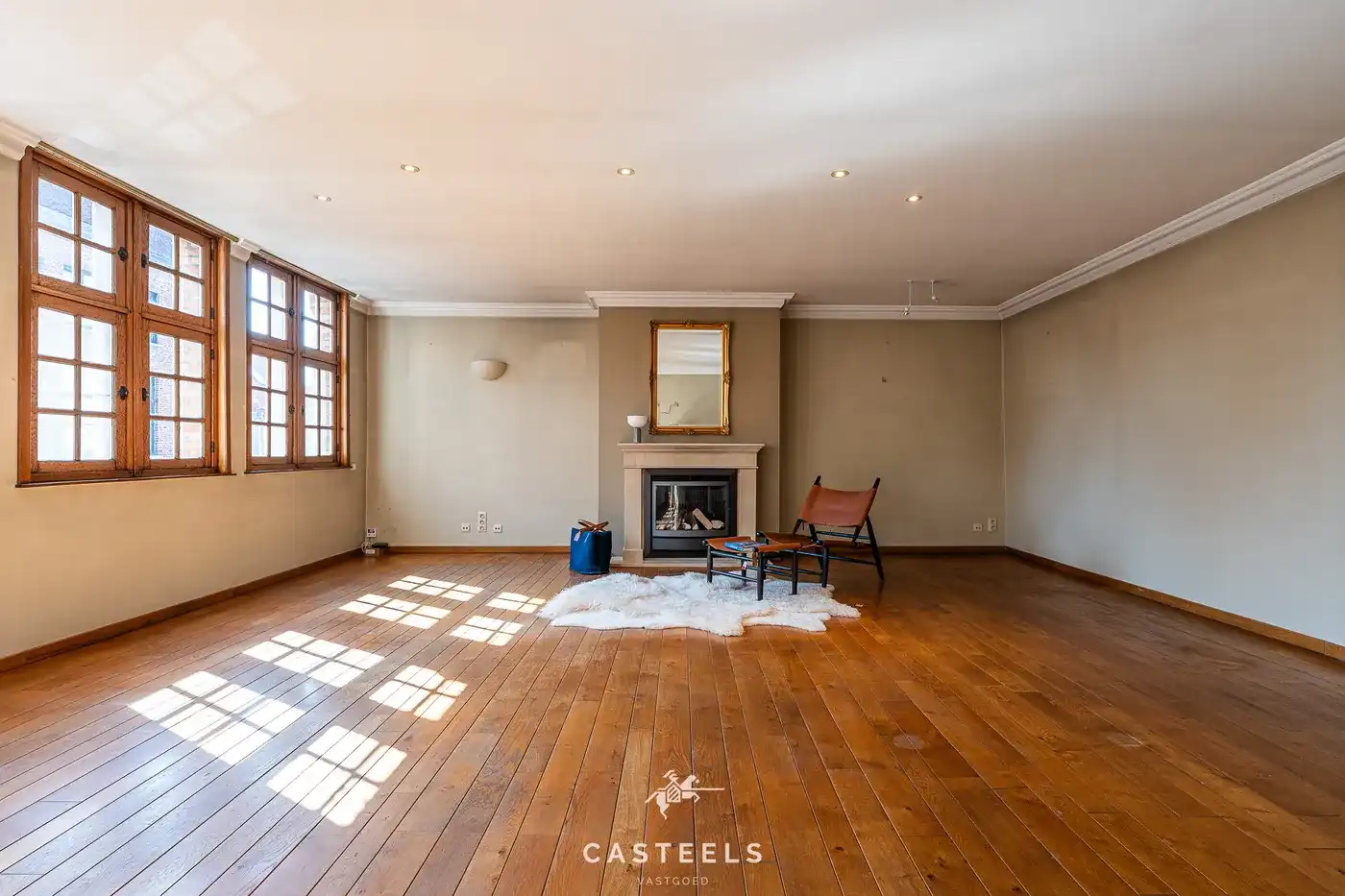 Ruime duplex met terras van 43 m² in hartje Brugge foto 2