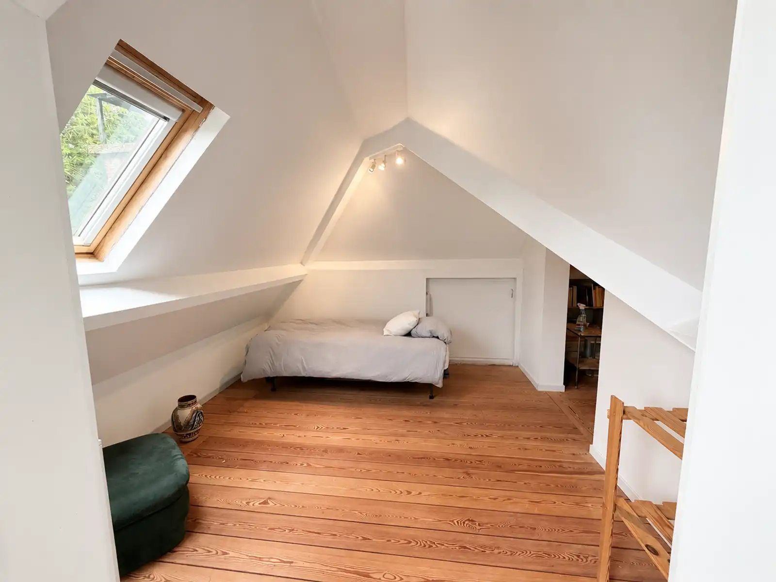 Villa op bos- en natuurdomein van 5056 m² in villawijk foto 17
