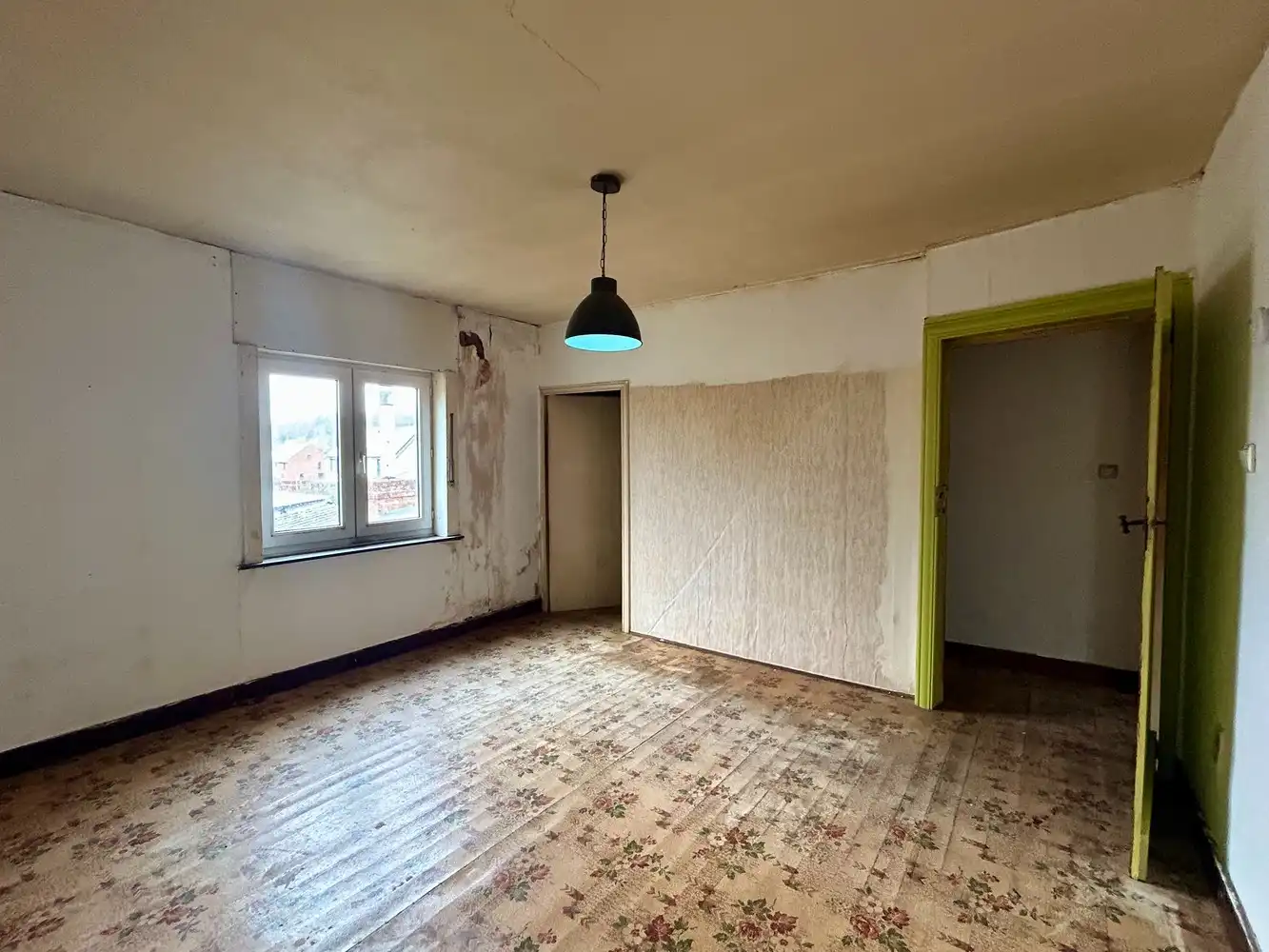 Te renoveren halfopen bebouwing met tuin - groot potentieel foto 13