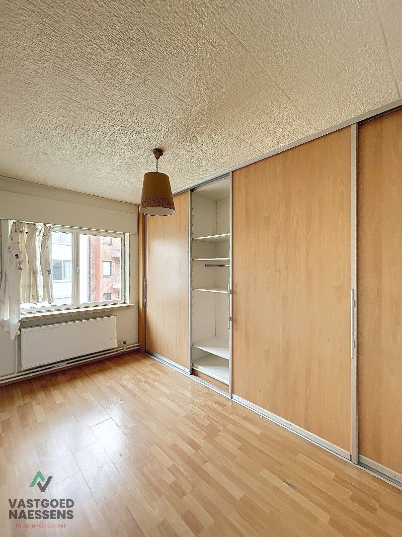 TE RENOVEREN - 2 SLPK APP VLAKBIJ ZEEDIJK  foto 12