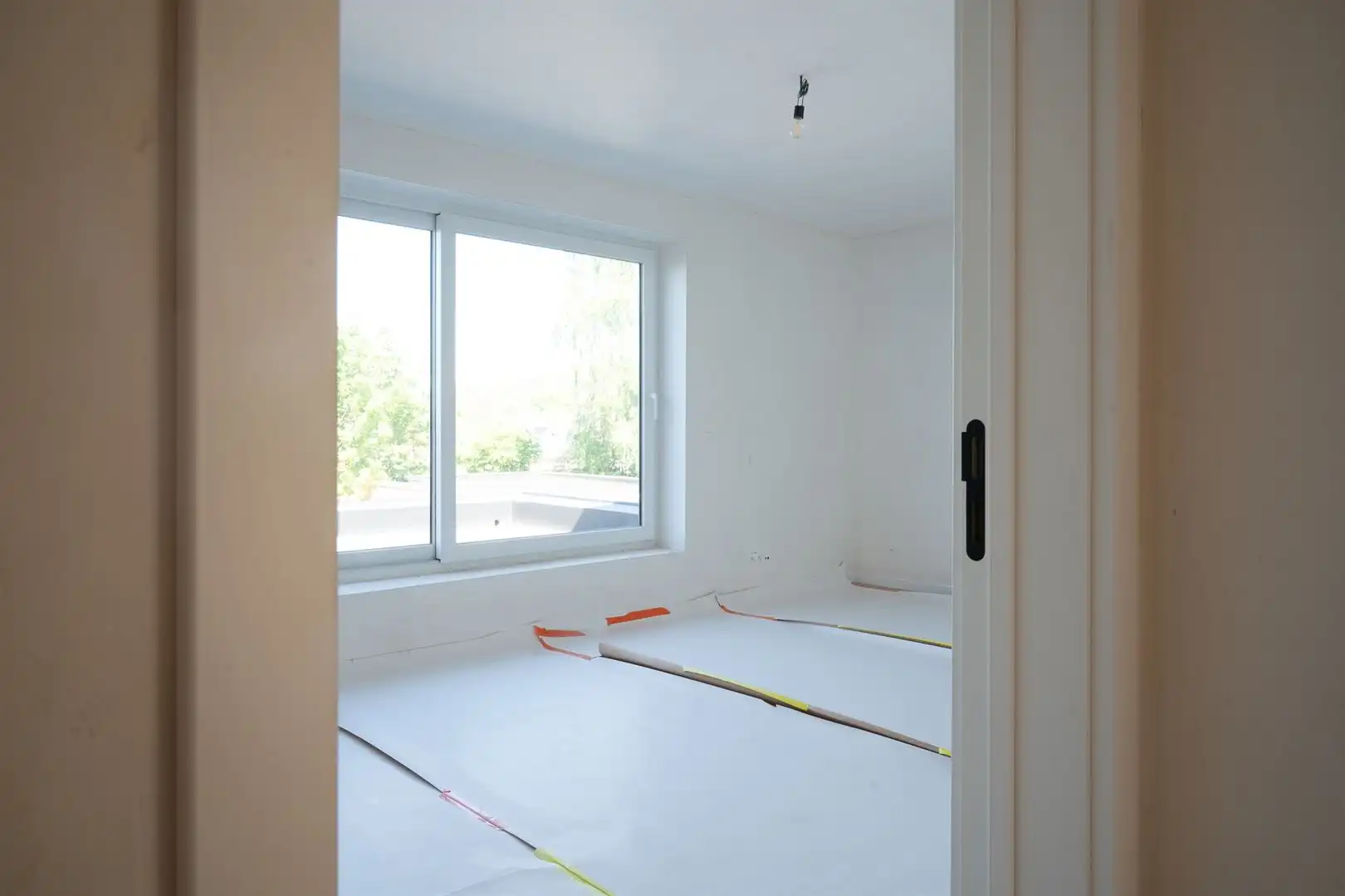 Ruime nieuwbouwwoning foto 12