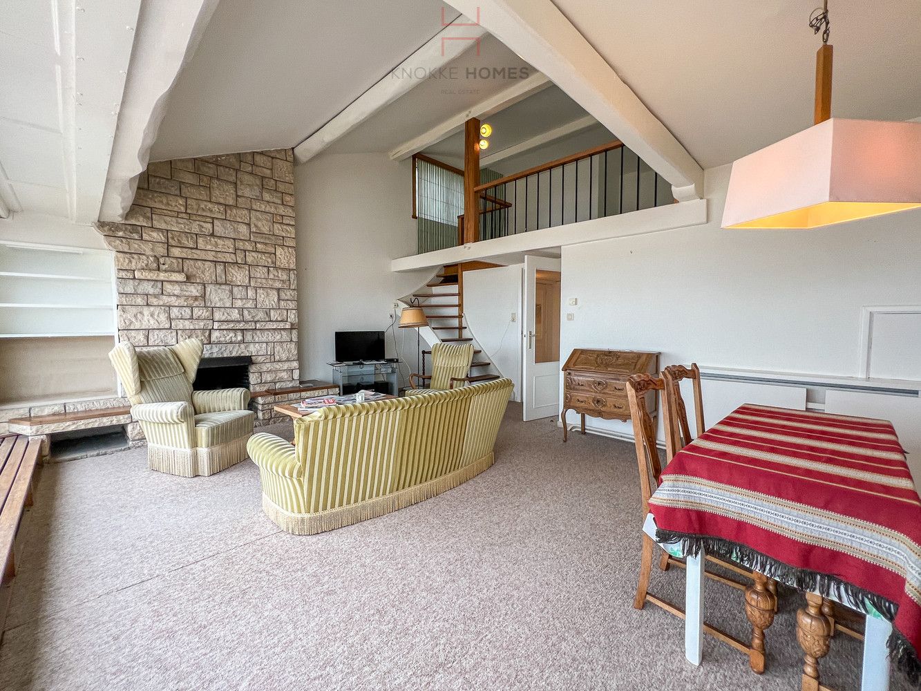 Ruim appartement op de zeedijk aan het Albertstrand-Duinbergen foto 9